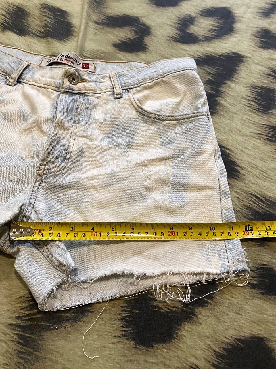 Diesel Y2K Diesel Vintage jeans shorts streetwear Size US 33 - 14 Thumbnail