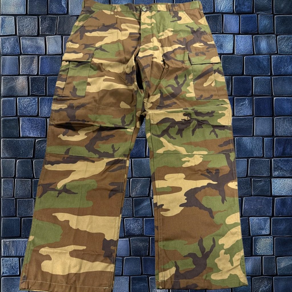 Backbone Backbone Cargo Pants Mens L 38x33 Woodland Camo Adjustable Waist Straight Leg Size US 38 / EU 54 - 1 Thumbnail