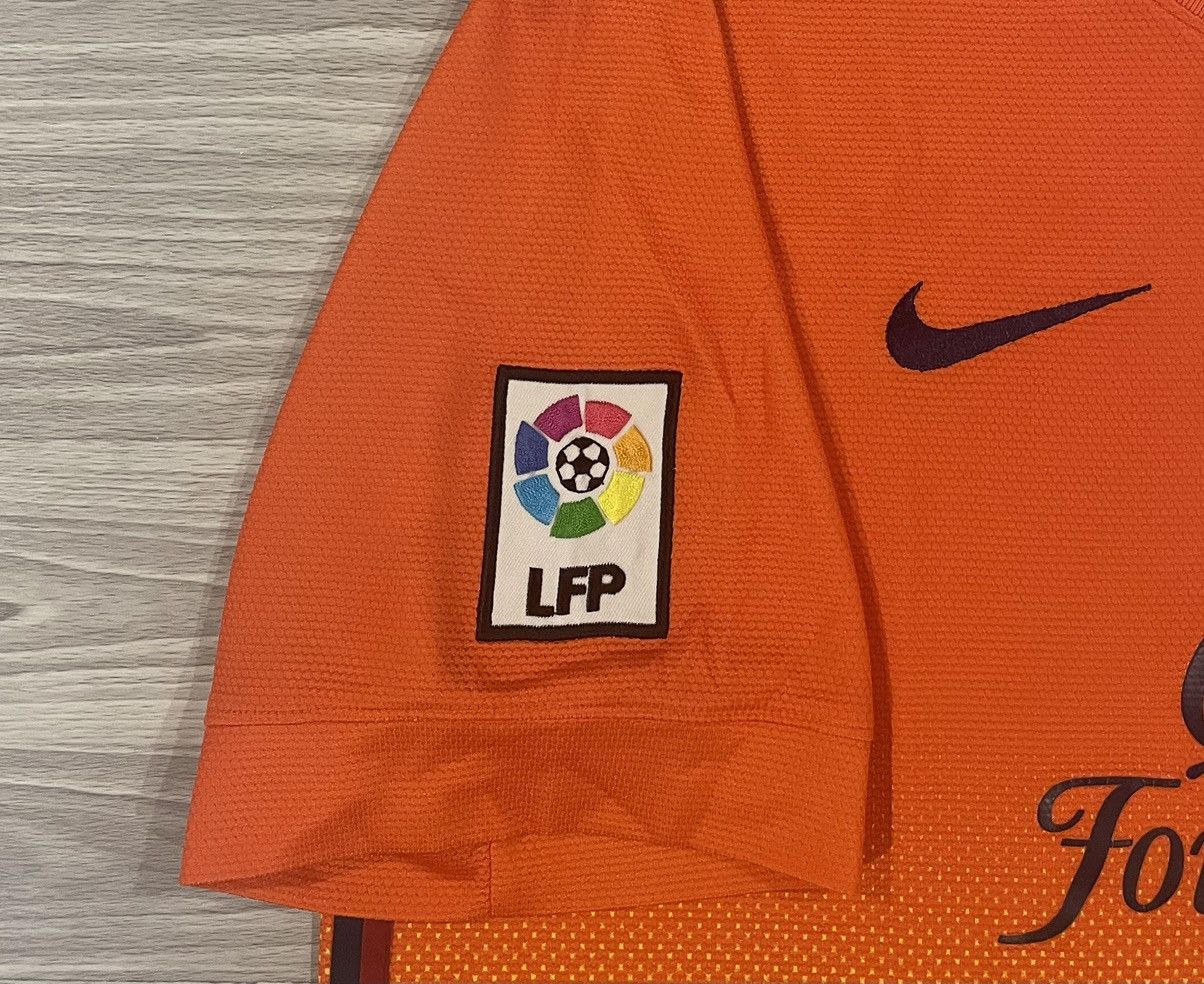 Nike Nike 2012/13 Barcelona Away Soccer Jersey Men’s Size Large Size US L / EU 52-54 / 3 - 4 Thumbnail
