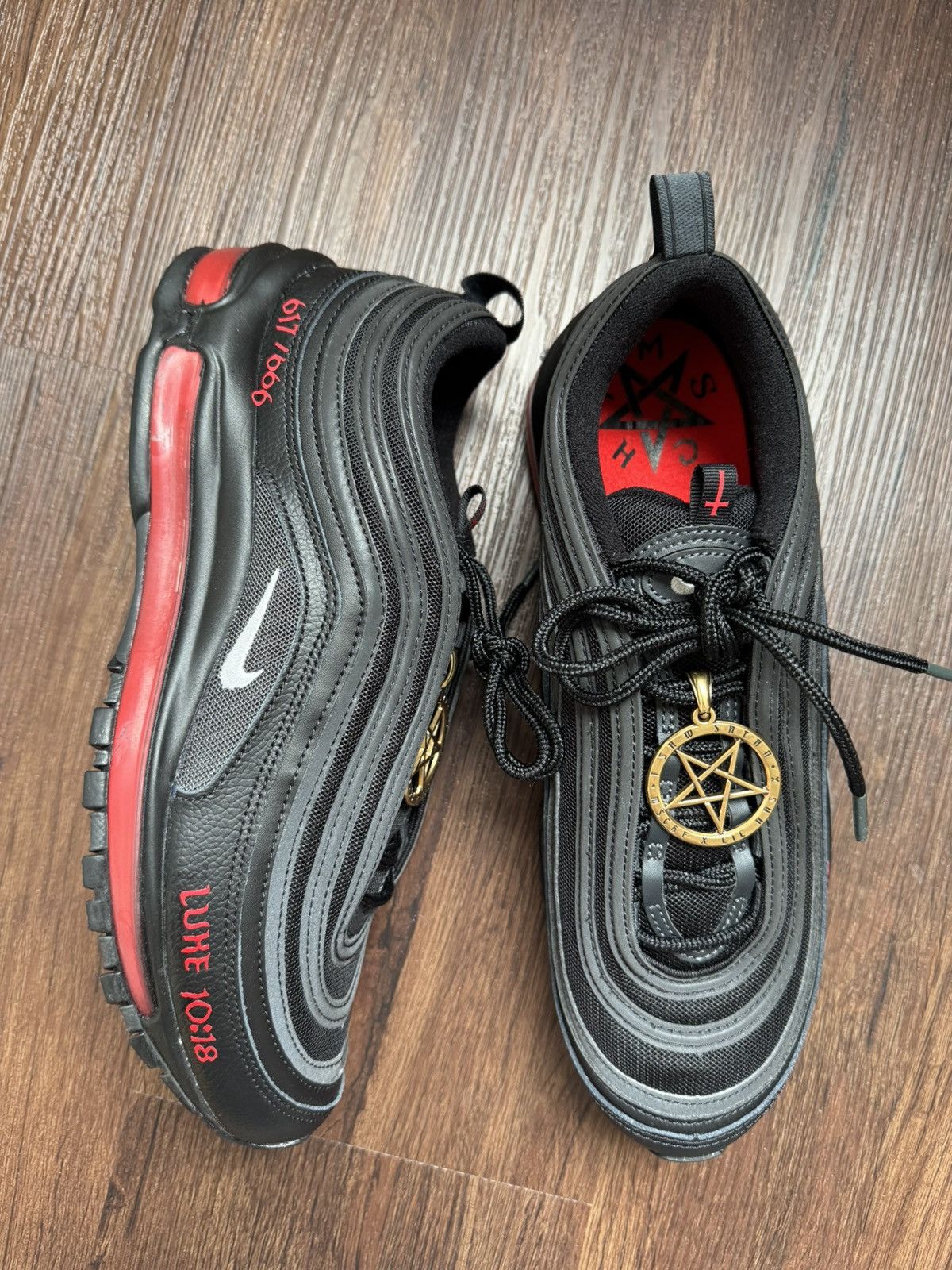 Nike MSCHF x Nike Size US 9.5 / EU 42-43 - 2 Thumbnail