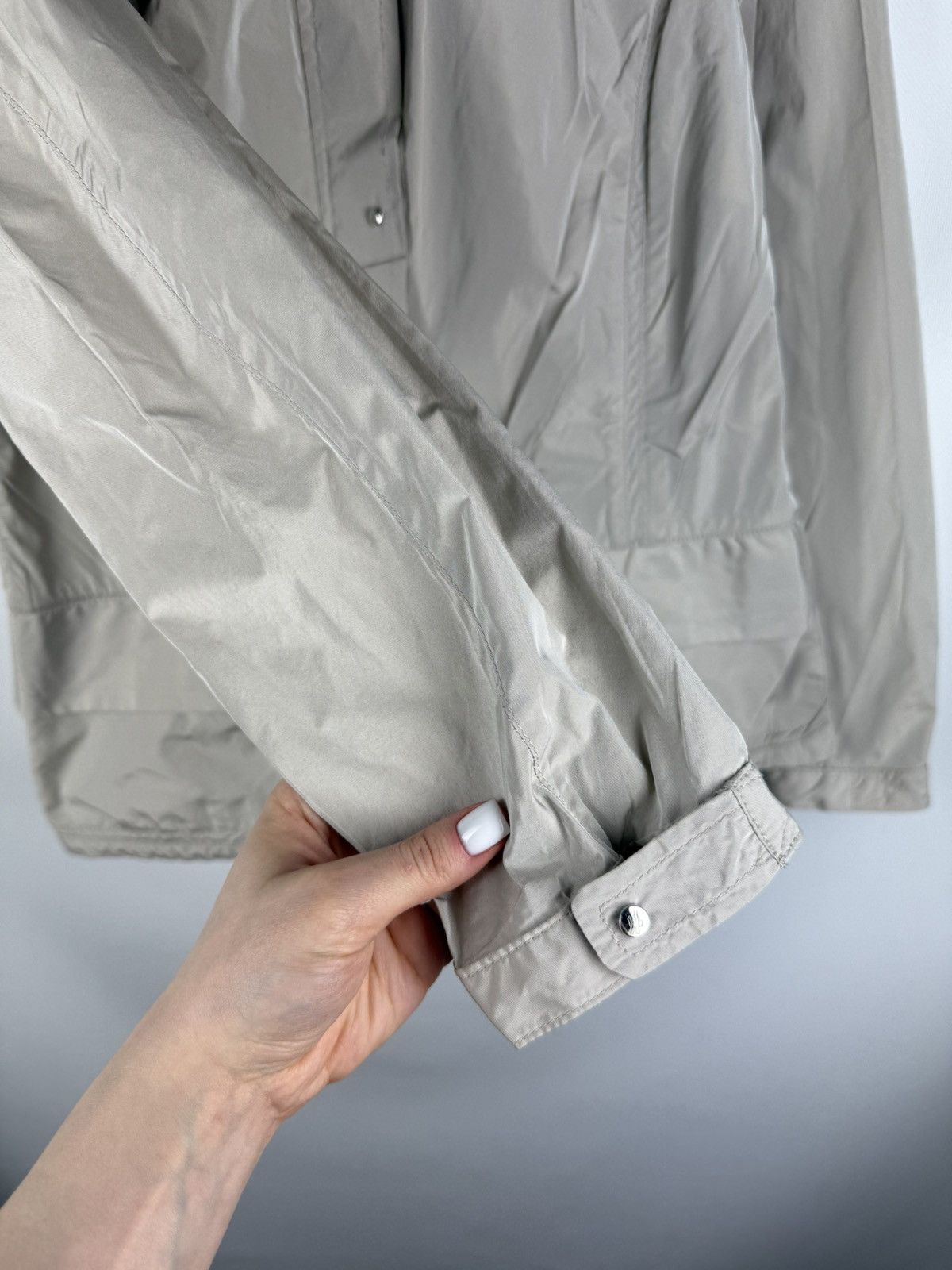Moncler × Vintage Moncler Vintage Ladies Nylon Windbreaker Jacket Size 5 Size XL / US 12-14 / IT 48-50 - 9 Thumbnail