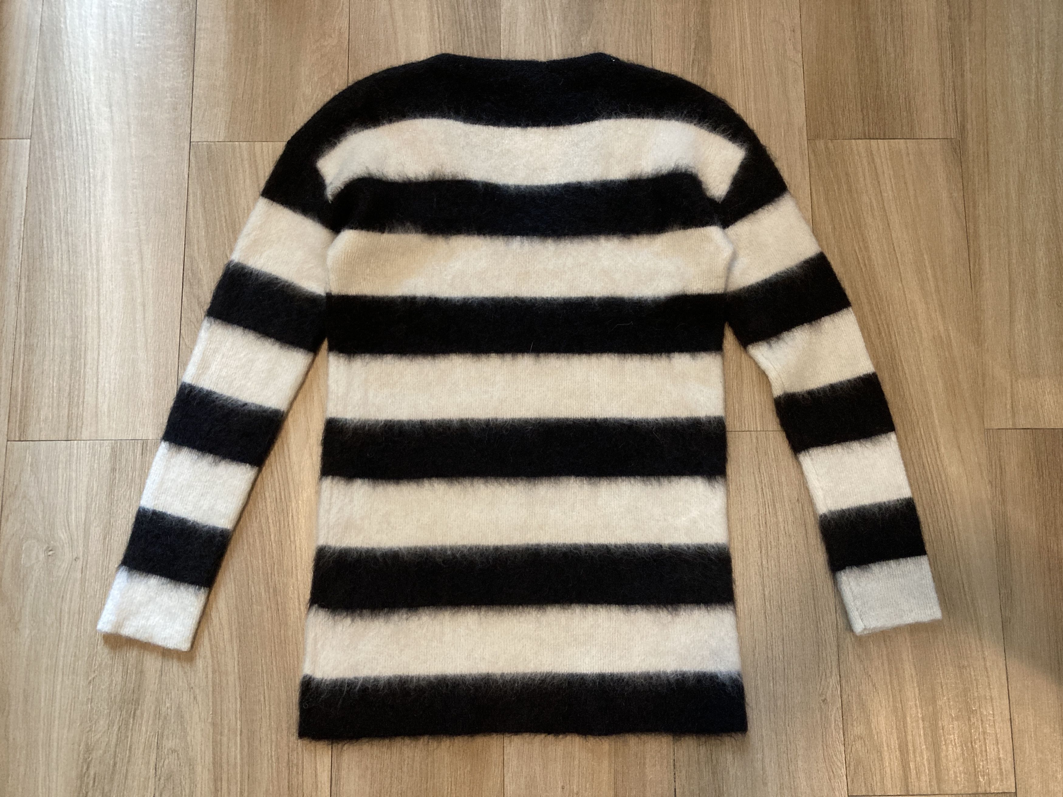 John Galliano John Galliano Stripes Knitted V Neck Sweater Size US M / EU 48-50 / 2 - 9 Thumbnail