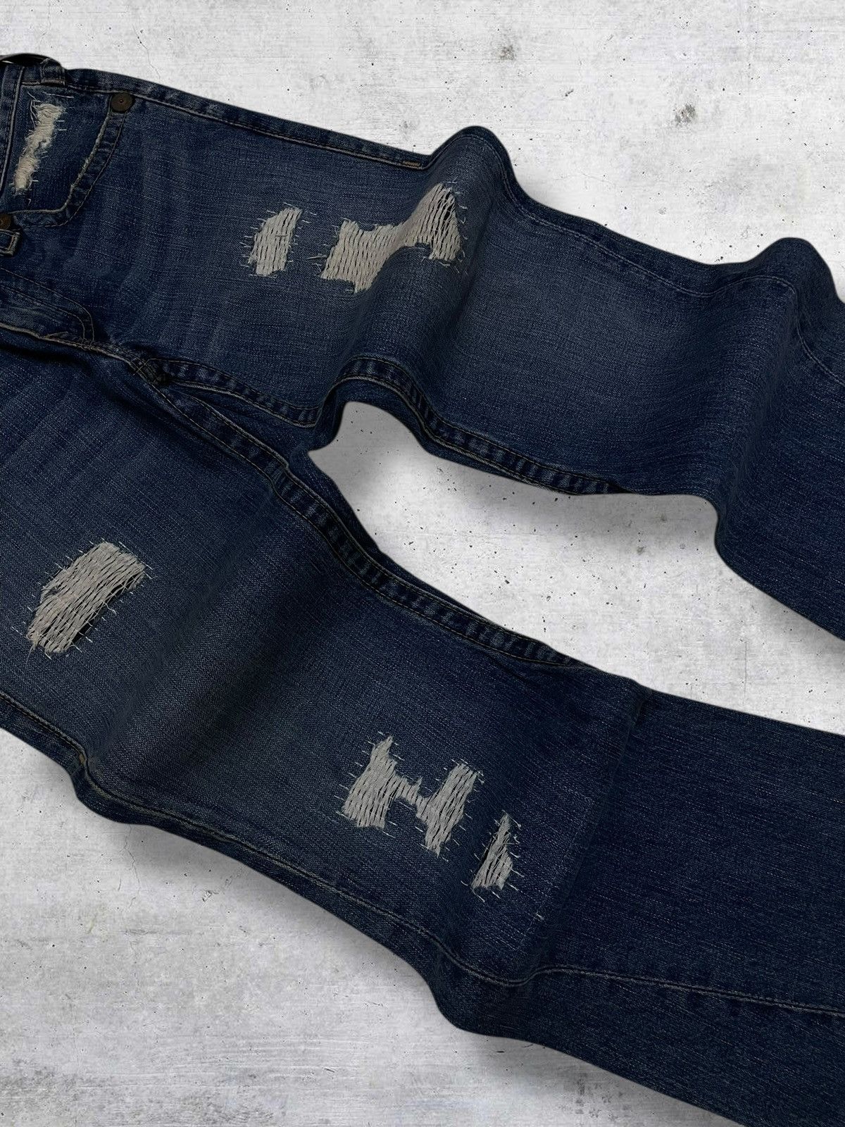 True Religion VINTAGE TRUE RELIGION DESIGNER RIPPED FAMOUS FLARED DENIM Size US 31 - 6 Thumbnail