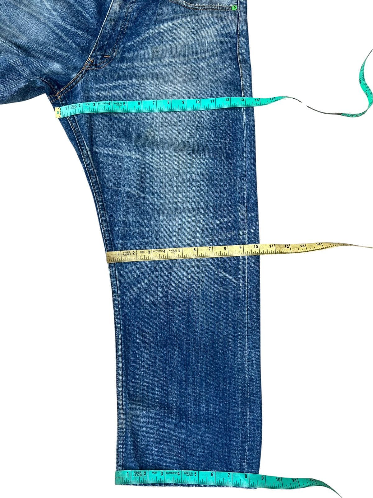 Fragment Design × Levi's 2009 Levi’s X Fragment Distress Selvedge Denim Cropped Jeans Size US 32 / EU 48 - 3 Thumbnail