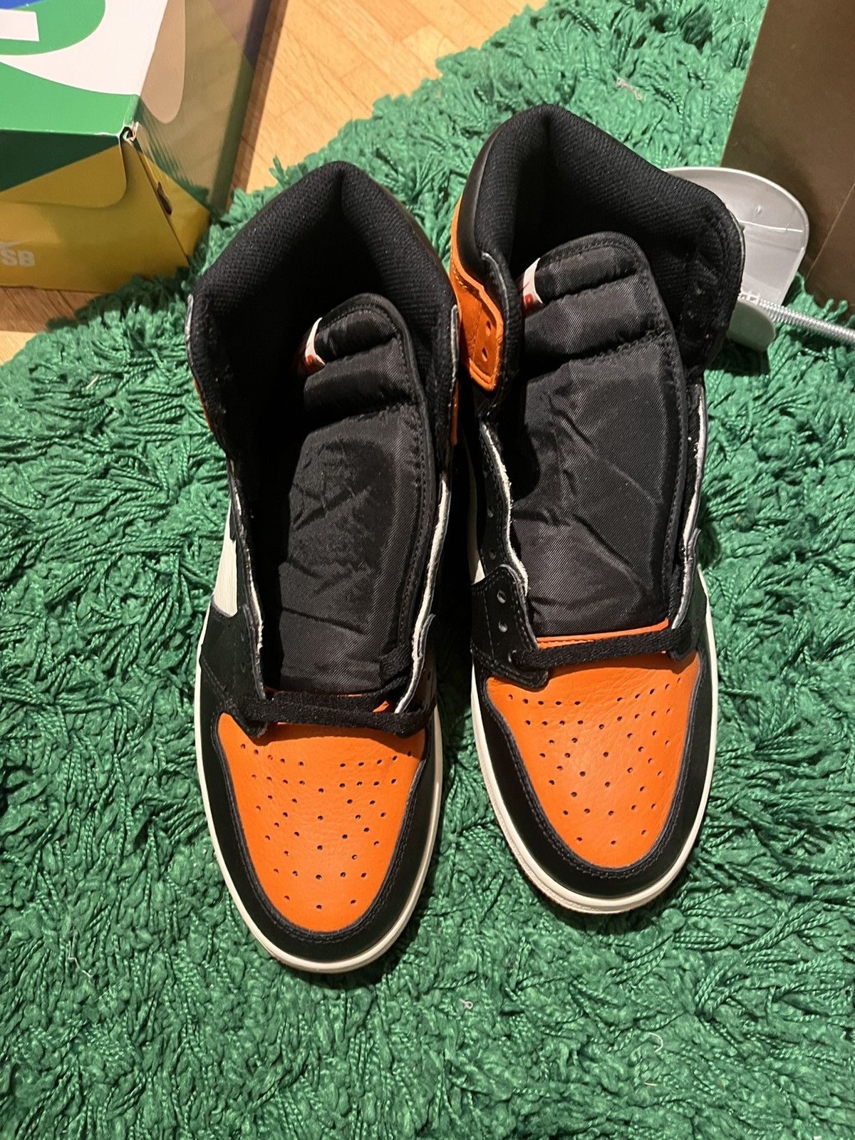 Jordan Brand Jordan 1 High Shattered Backboard 1.0 Size US 10.5 / EU 43-44 - 8 Thumbnail