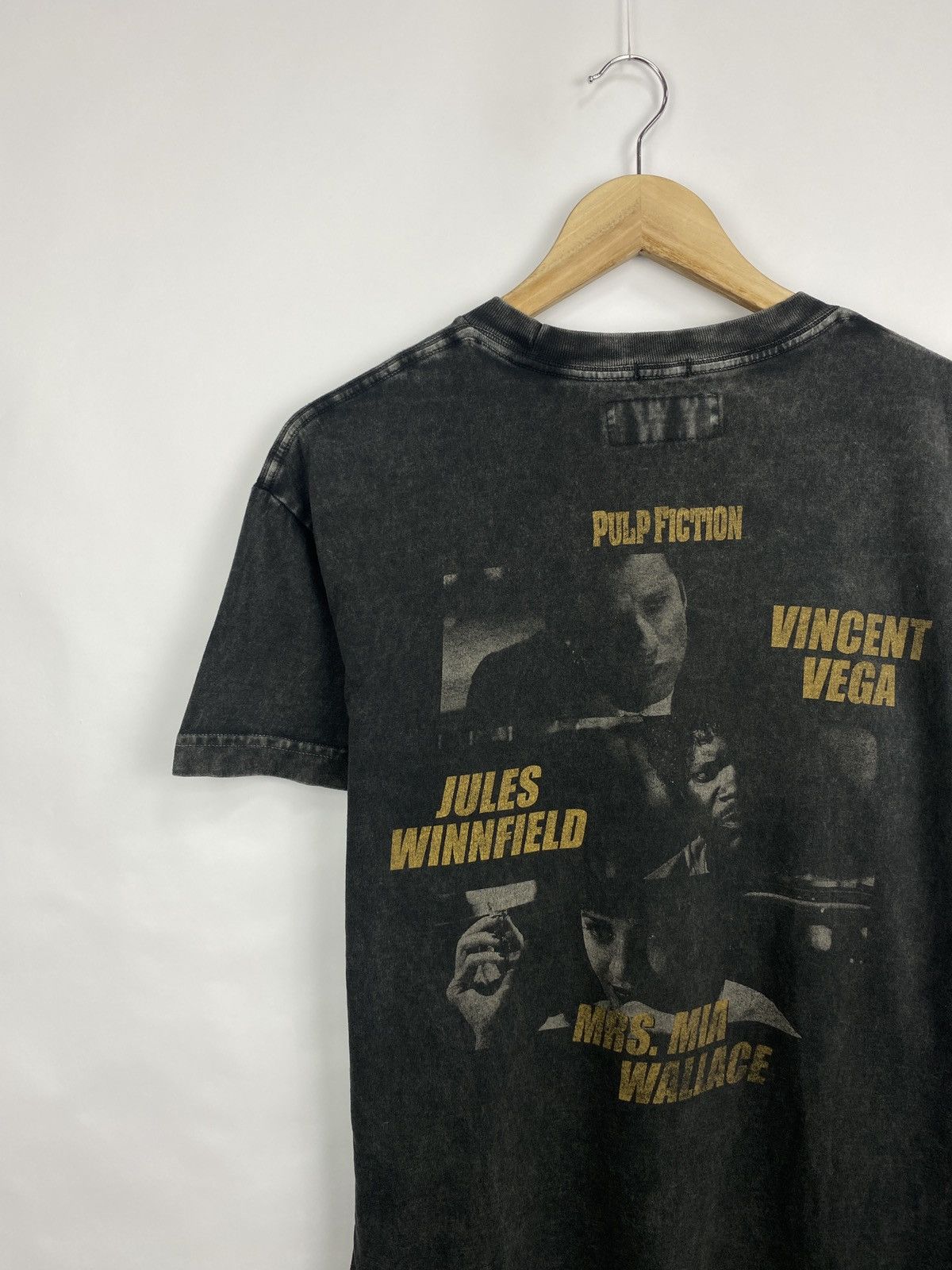 Abercrombie & Fitch Abercrombie Fitch Pulp Fiction Thurman Quentin Tarantino Tee Size US M / EU 48-50 / 2 - 2 Thumbnail