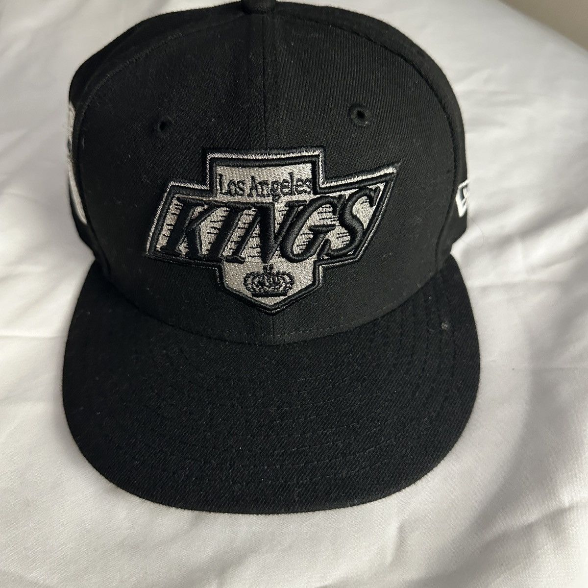 NHL Los Angeles Kings New Era Team 59FIFTY SnapBack Hat Black LA Size ONE SIZE - 1 Thumbnail