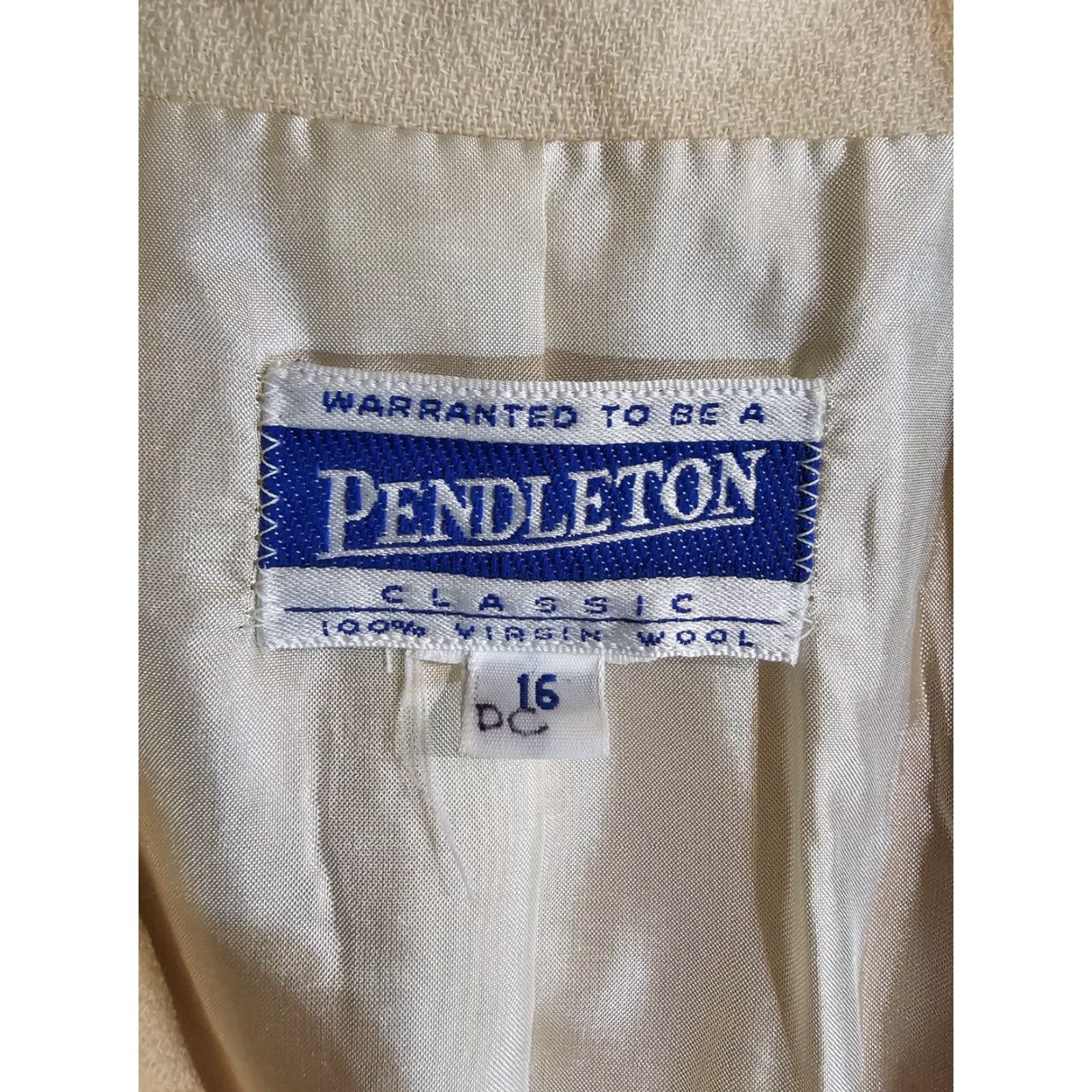 Pendleton VINTAGE Pendleton Blazer 100% Wool Ivory Lined 4 Button Jacket Women's 16 Size XXL / US 16-18 / IT 52-54 - 4 Thumbnail