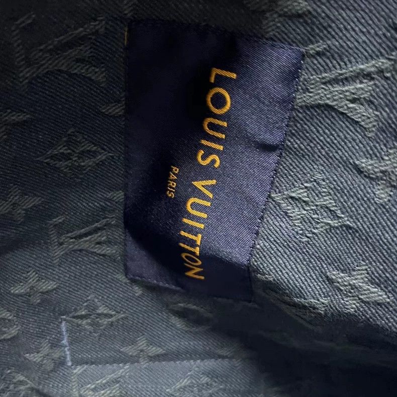 Louis Vuitton Louis Vuitton Blue full-print single-breasted casual long-s Size US XXL / EU 58 / 5 - 5 Thumbnail