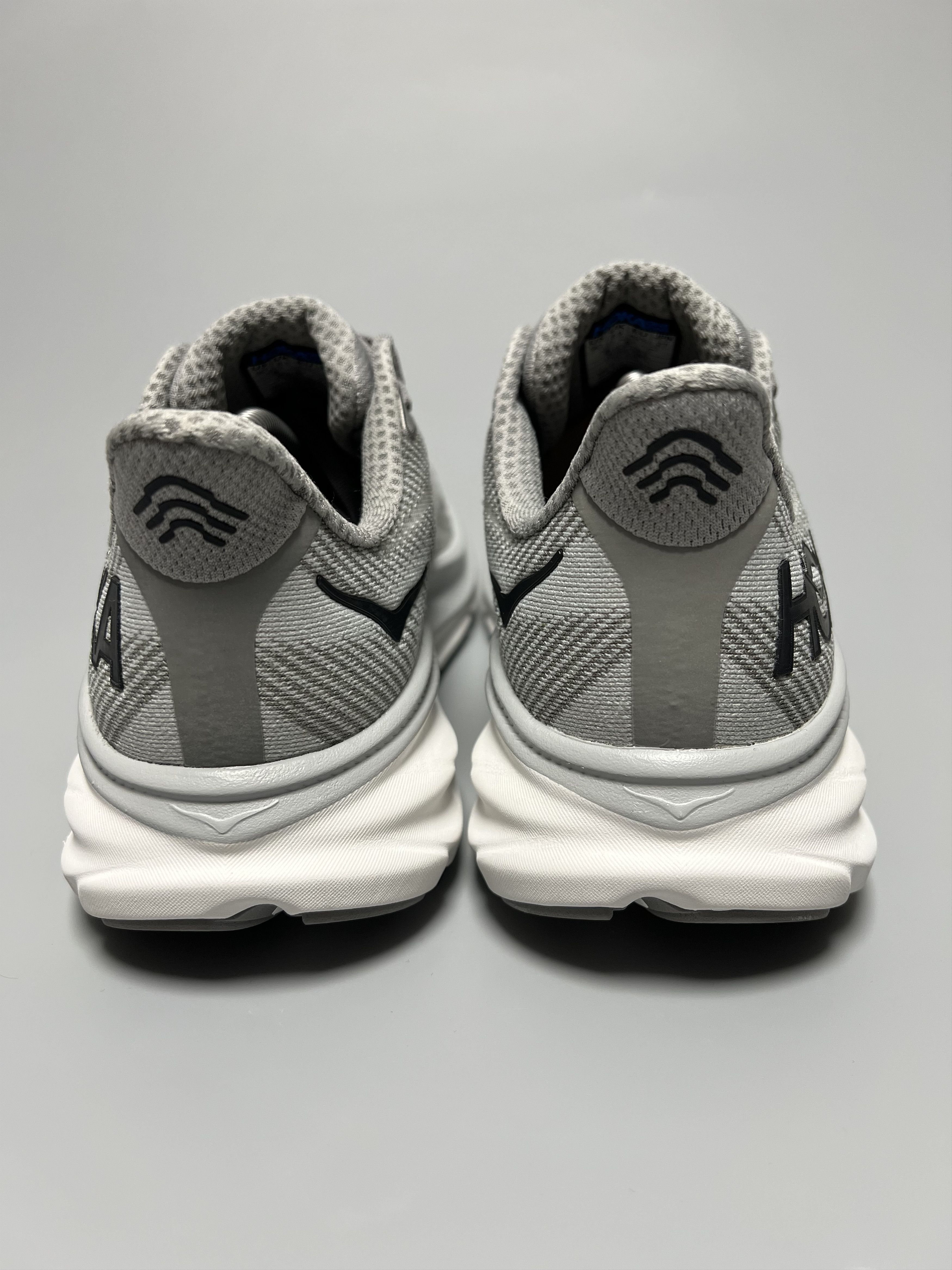 Hoka 9D Hoka One One Clifton 9 Running Shoes 1127895-HMBC Size US 9 / EU 42 - 3 Thumbnail