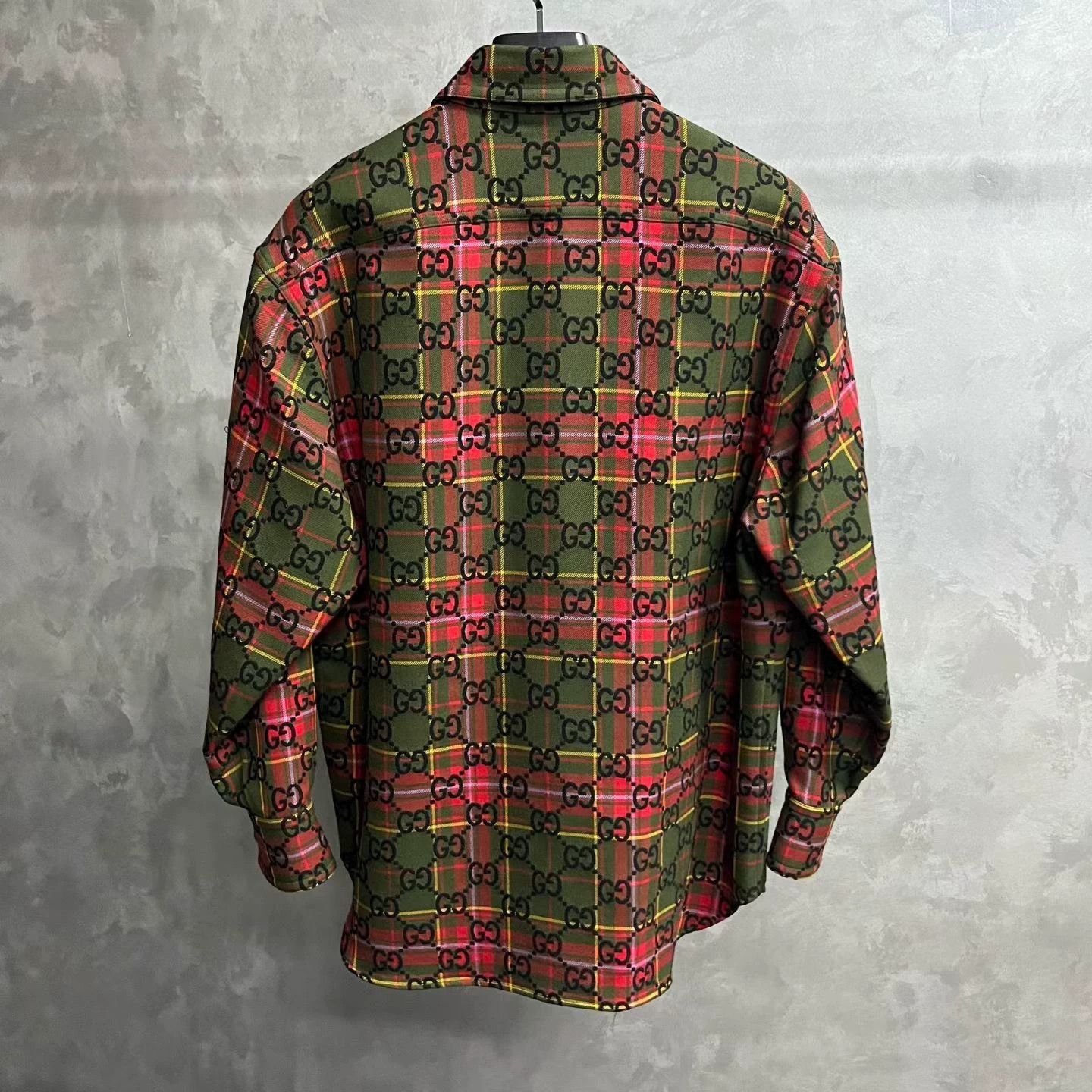 Gucci gucci red patterned long sleeve button-up shirt Size US M / EU 48-50 / 2 - 2 Thumbnail