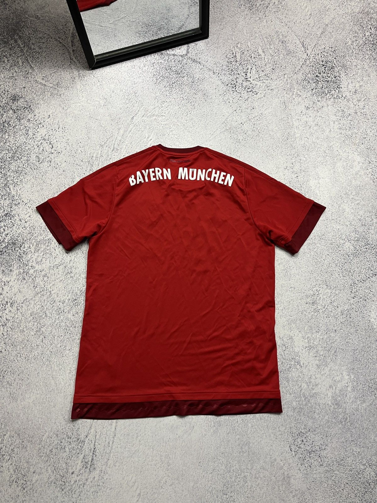 Adidas Bayern Munich 2015-2016 Home Soccer Jersey Football Shirt Size US L / EU 52-54 / 3 - 11 Thumbnail