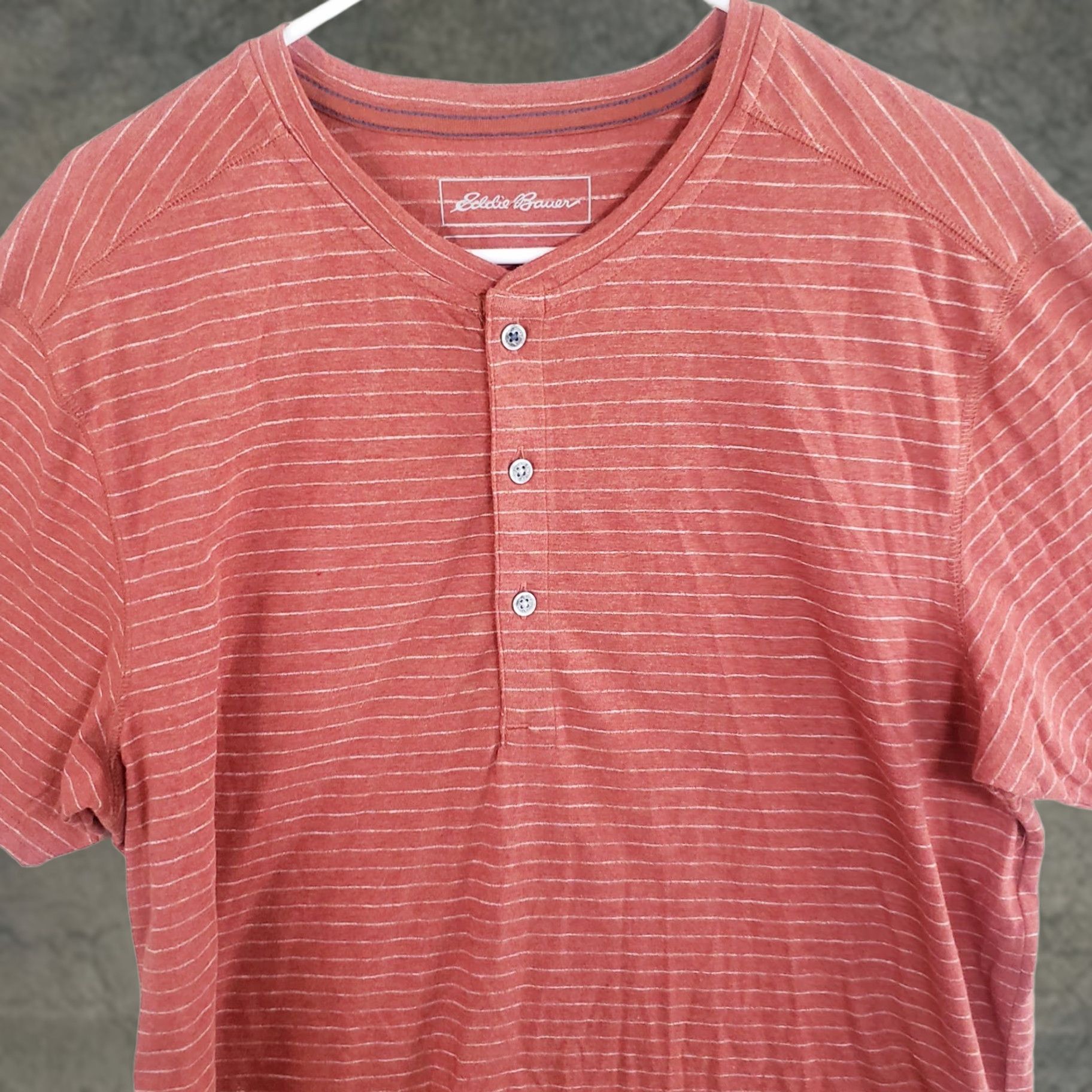 Eddie Bauer Eddie Bauer Men's Red Striped Pullover Crew Neck Short Sleeve Henley Tee Tall L Shirt Size US L / EU 52-54 / 3 - 1 Thumbnail
