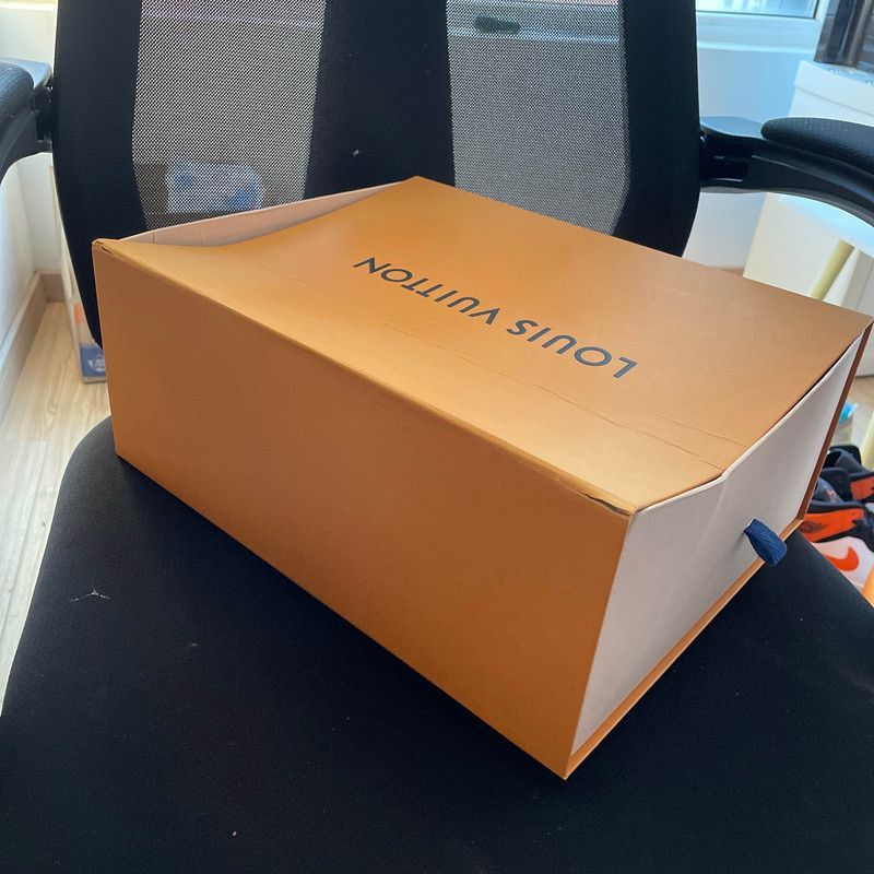 Louis Vuitton Louis Vuitton Classic Vintage Fashion Sneakers for Men -250 Size US 8 / EU 41 - 5 Thumbnail