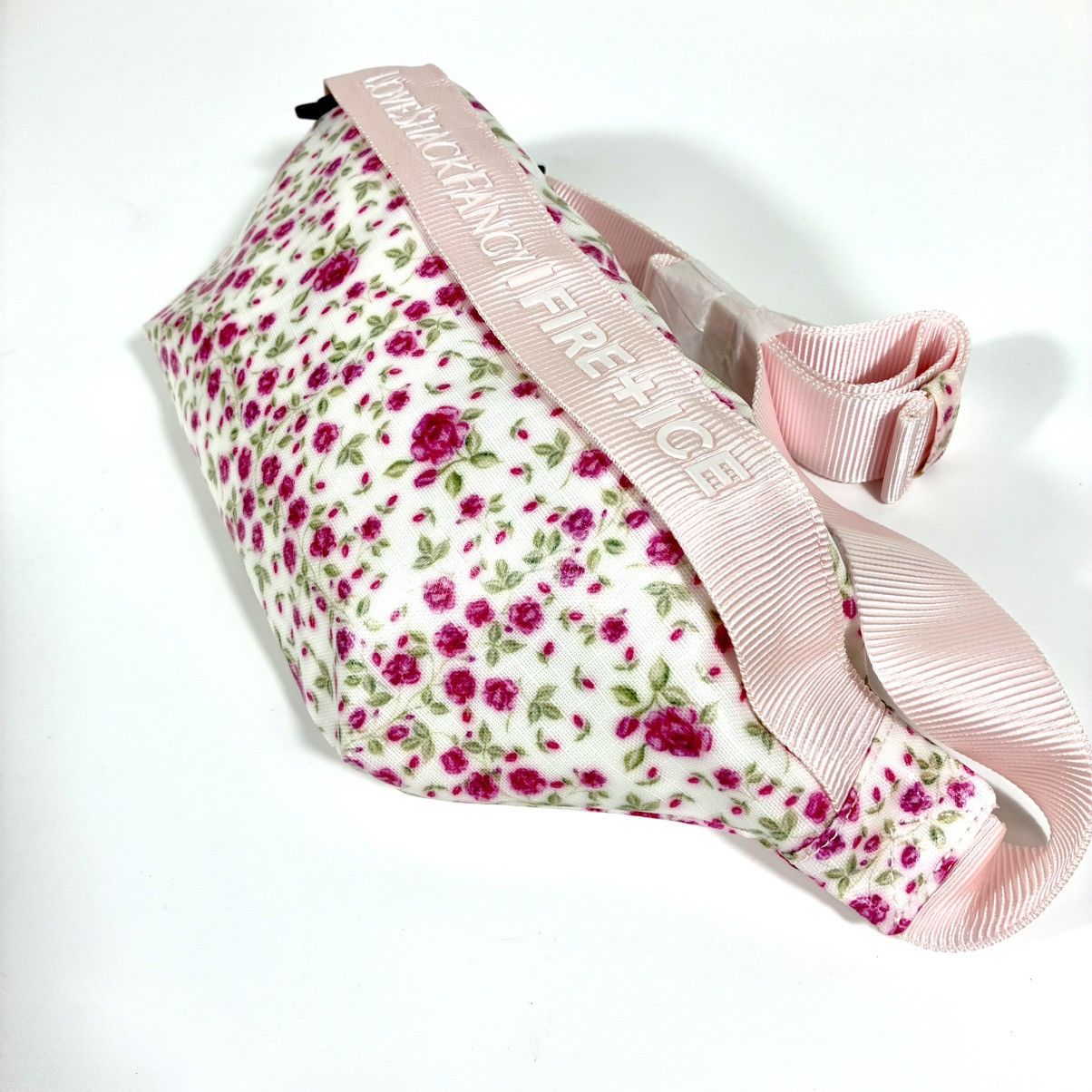 LoveShackFancy LoveShackFancy x Bogner Fire + Ice Belt Bag Pink Diamond NWT Size ONE SIZE - 11 Thumbnail