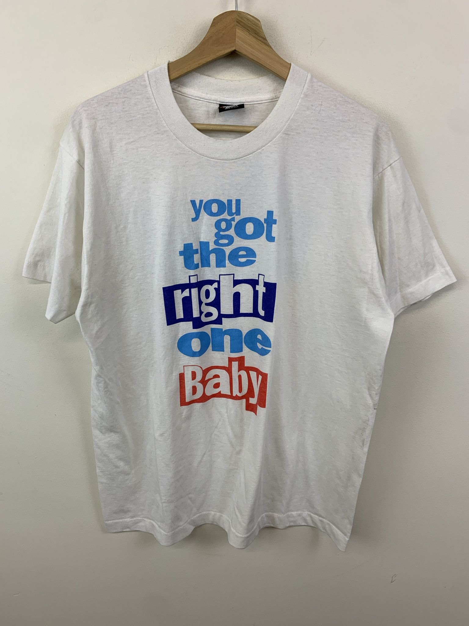 Vintage Vintage 19990s Diet Pepsi You Got The Right One Baby Single stitch Tee Size XL Size US XL / EU 56 / 4 - 1 Thumbnail