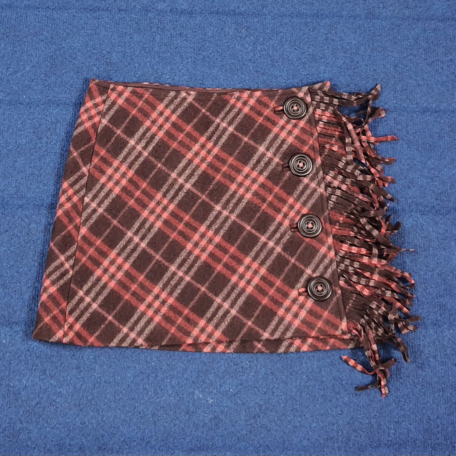 Burberry Vintage Burberry Blue Label Plaid Mini Skirt Fringe C297N28 Size 28" / US 6 / IT 42 - 1 Thumbnail