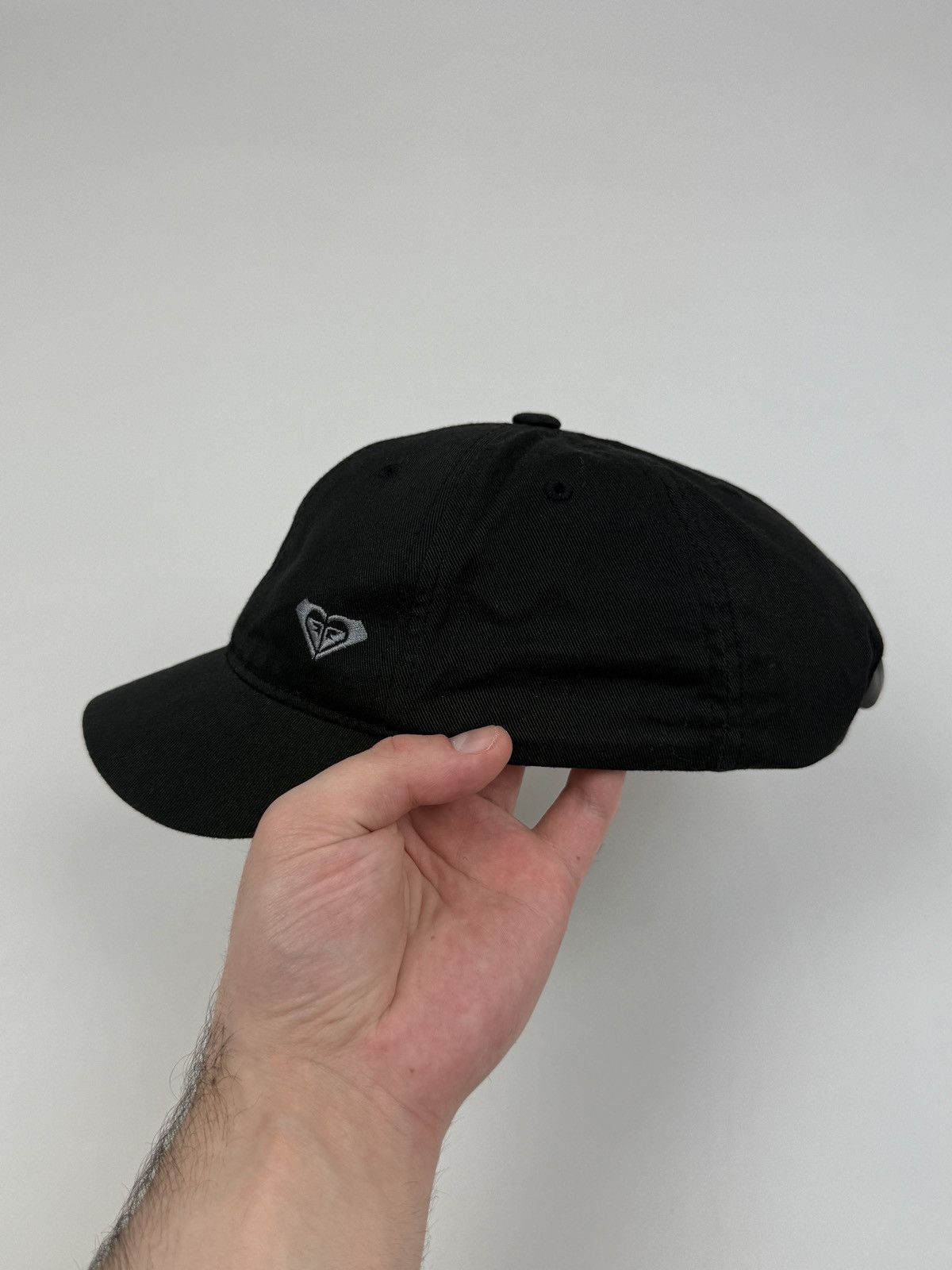 Quiksilver Y2K Vintage Roxy Black Jet Set Mini Brim Strapback Cap Size ONE SIZE - 3 Thumbnail