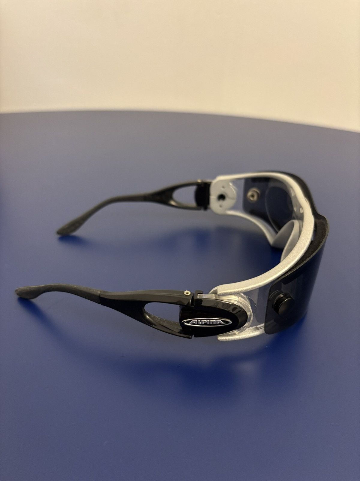 Oakley Alpina Sunglasses Size ONE SIZE - 4 Thumbnail