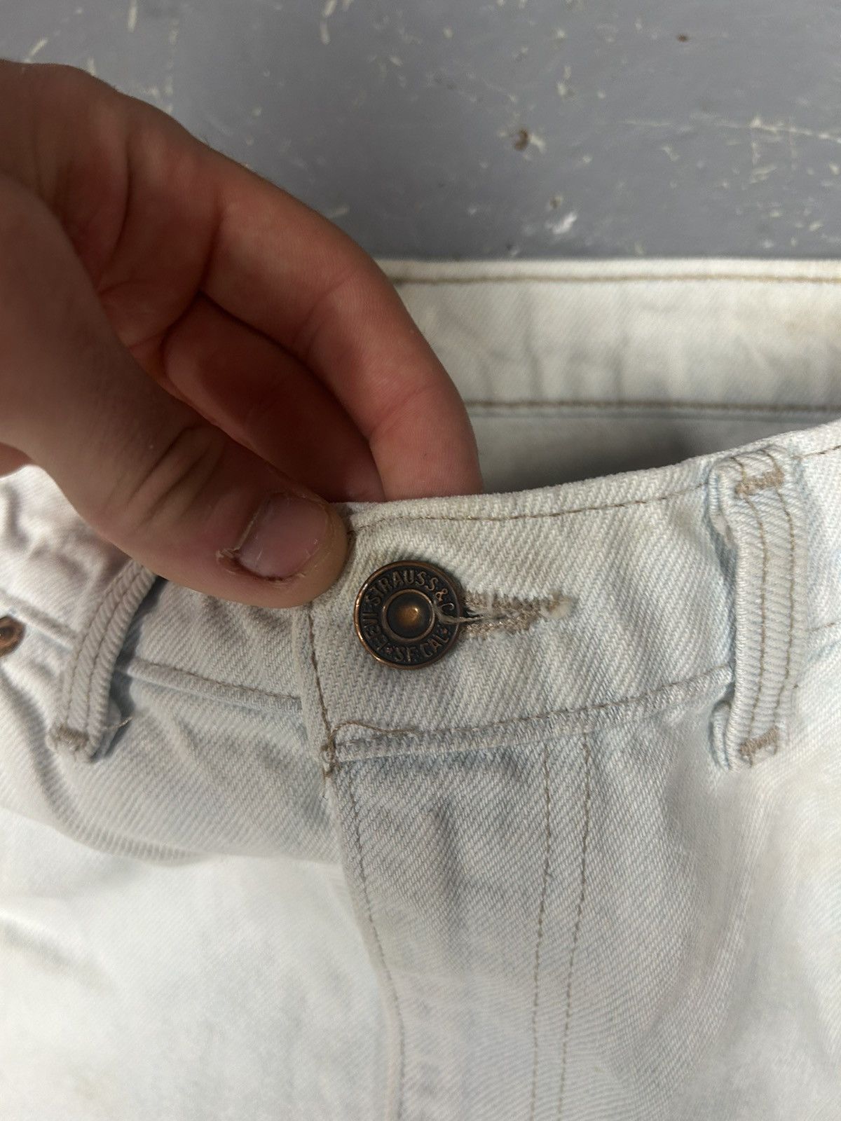 Levi's × Vintage Crazy Vintage 90s Distressed Levis 516 Lightwash Jeans Size US 32 / EU 48 - 5 Thumbnail
