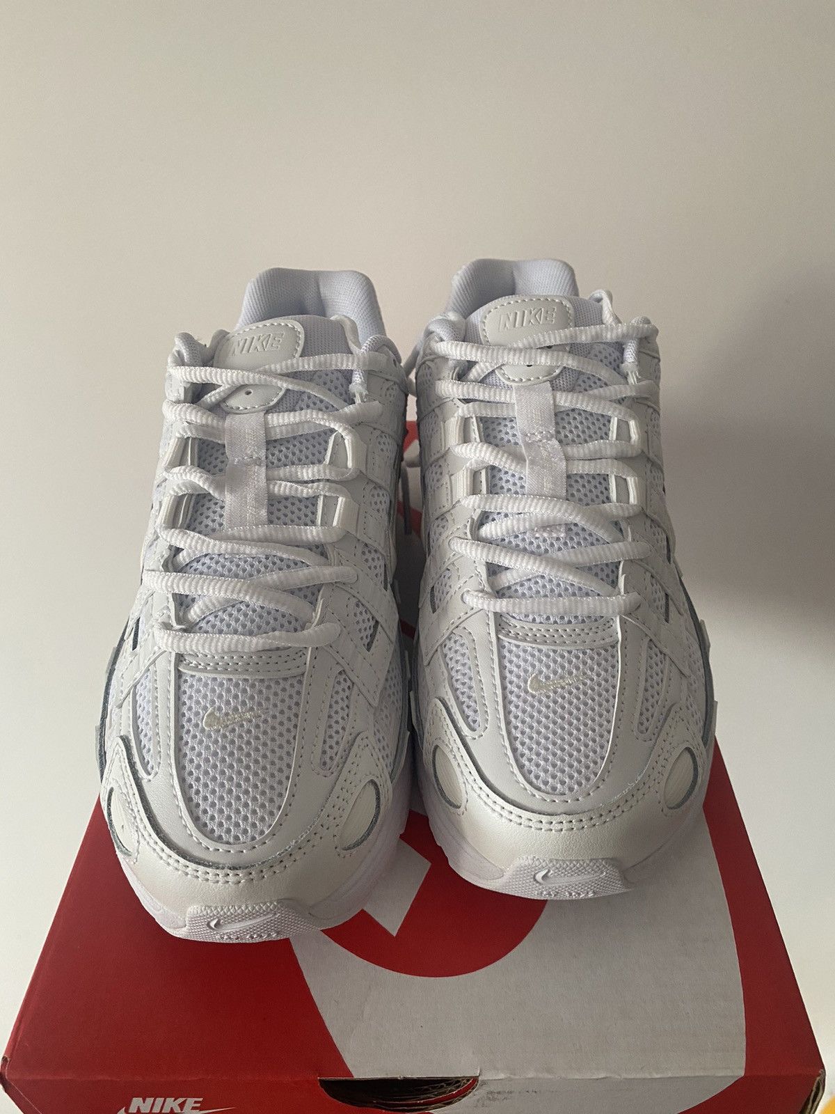 Nike Nike P-6000 WHITE-PLATINUM TINT 38eur size Size US 8 / IT 38 - 2 Thumbnail