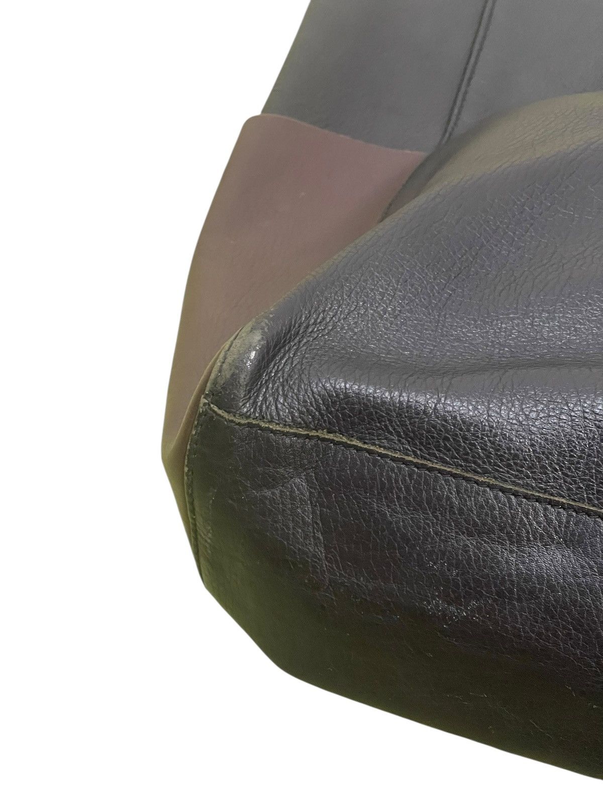 Japanese Brand Full Leather Guardant Tote Shoulder Bag 2🟩2 Size ONE SIZE - 7 Thumbnail