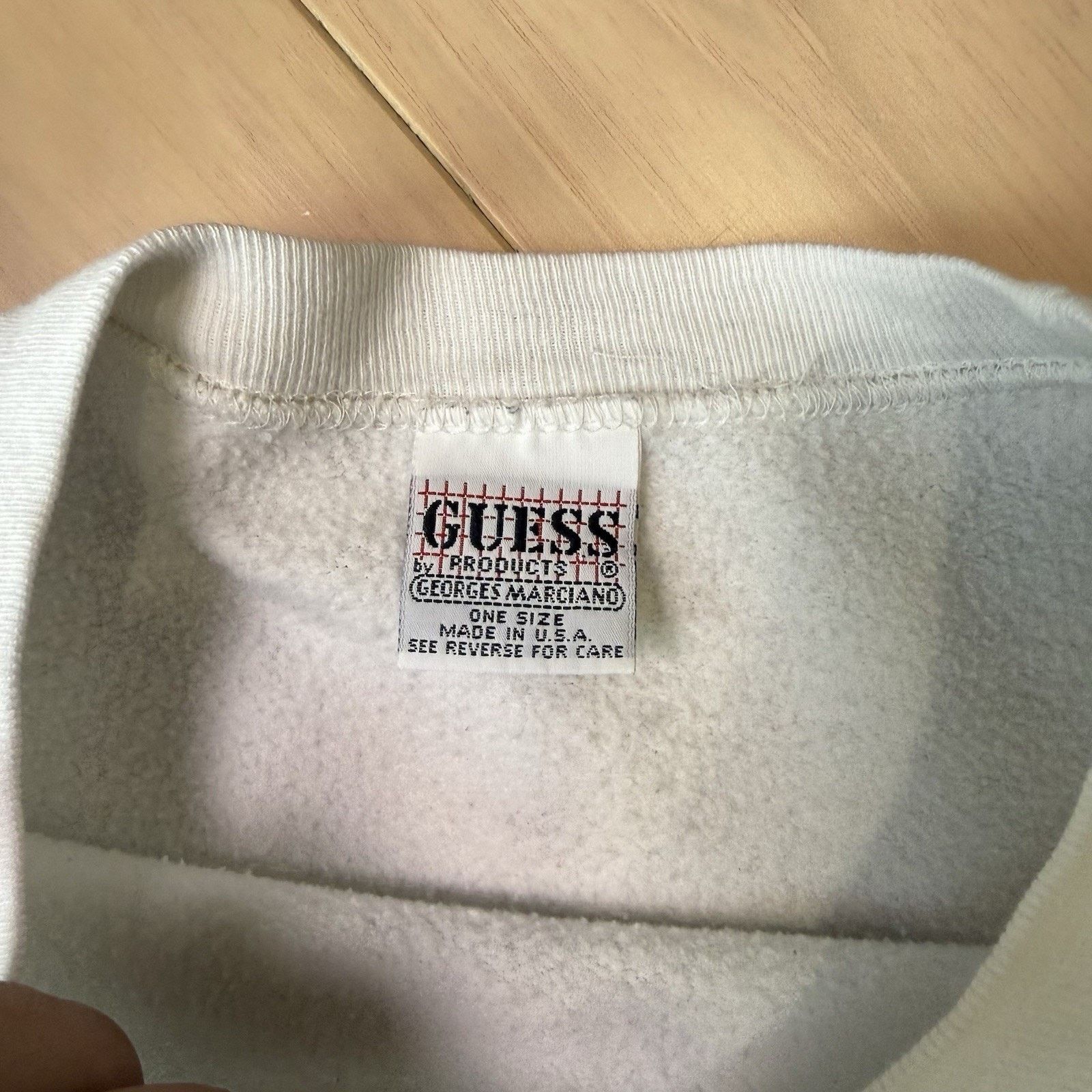 Guess Vintage Guess North Pole Sweatshirt White 90s Made in USA Size US L / EU 52-54 / 3 - 7 Thumbnail