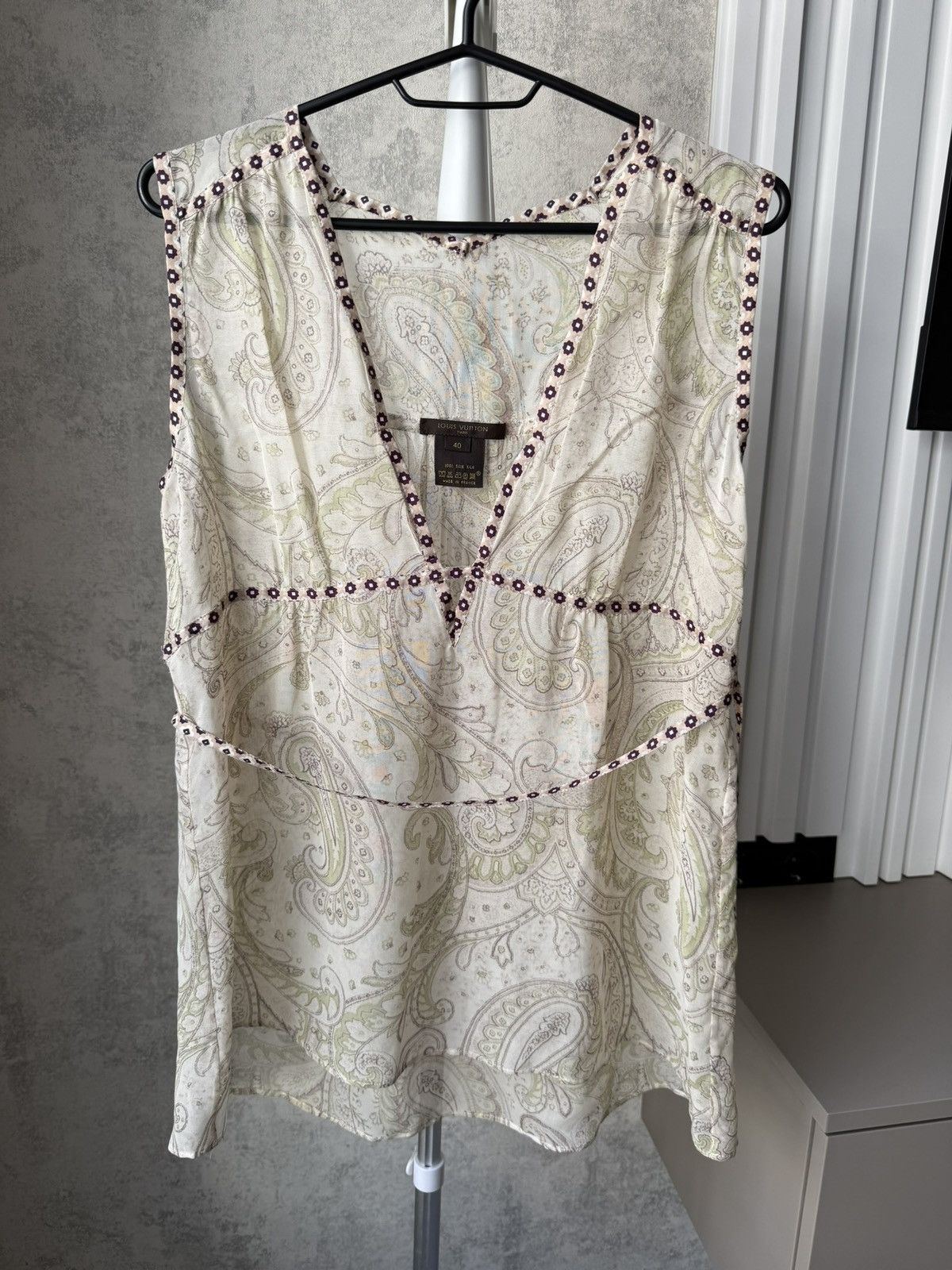 Louis Vuitton Louis Vuitton tank top Size M / US 6-8 / IT 42-44 - 1 Thumbnail