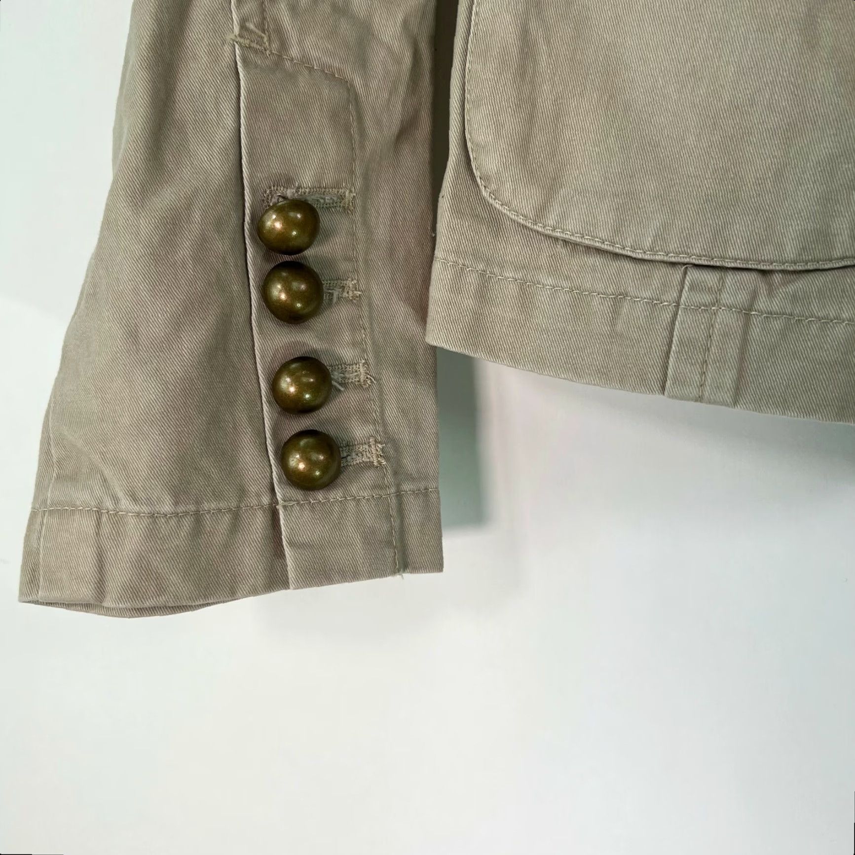 Liz Claiborne Liz Claiborne Women's Outdoor Beige Jacket, Size 4, Long Sleeve Collared Design, Casual Button Closure Size S / US 4 / IT 40 - 4 Thumbnail