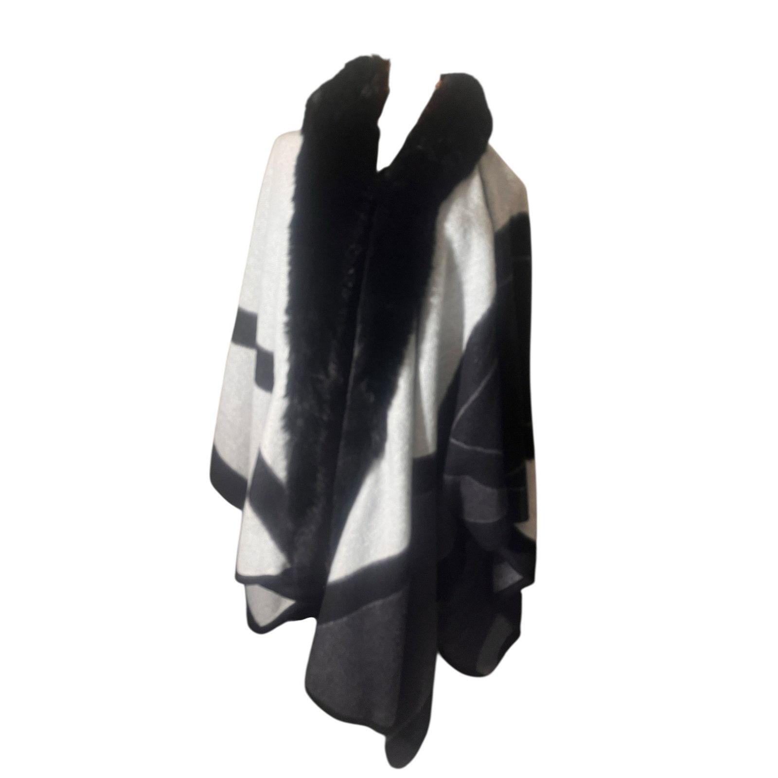 Other Coco + Carmen Fur Trim White Black & Gray Poncho Wrap Size ONE SIZE - 1 Thumbnail