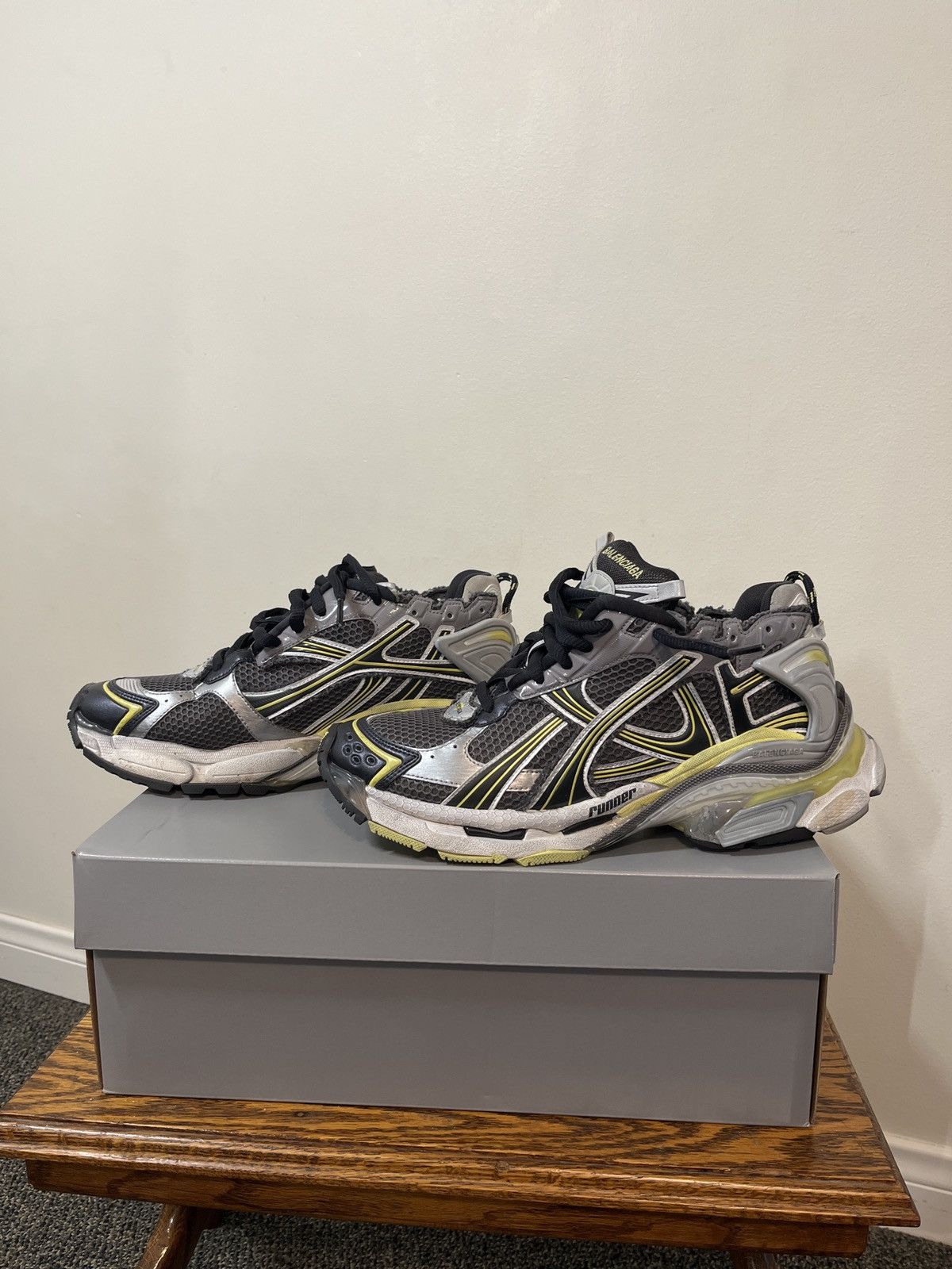 Balenciaga Runners in Gray/Yellow Size US 10 / EU 43 - 2 Thumbnail