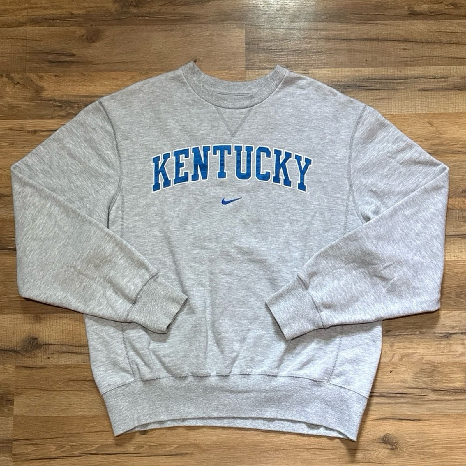 Nike Y2K Nike Team Kentucky Wildcats Center Swoosh Crewneck Size US M / EU 48-50 / 2 - 1 Thumbnail