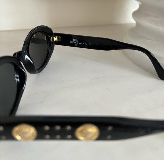 Versace Gianni Versace Sunglasses | Vintage Size ONE SIZE - 5 Thumbnail