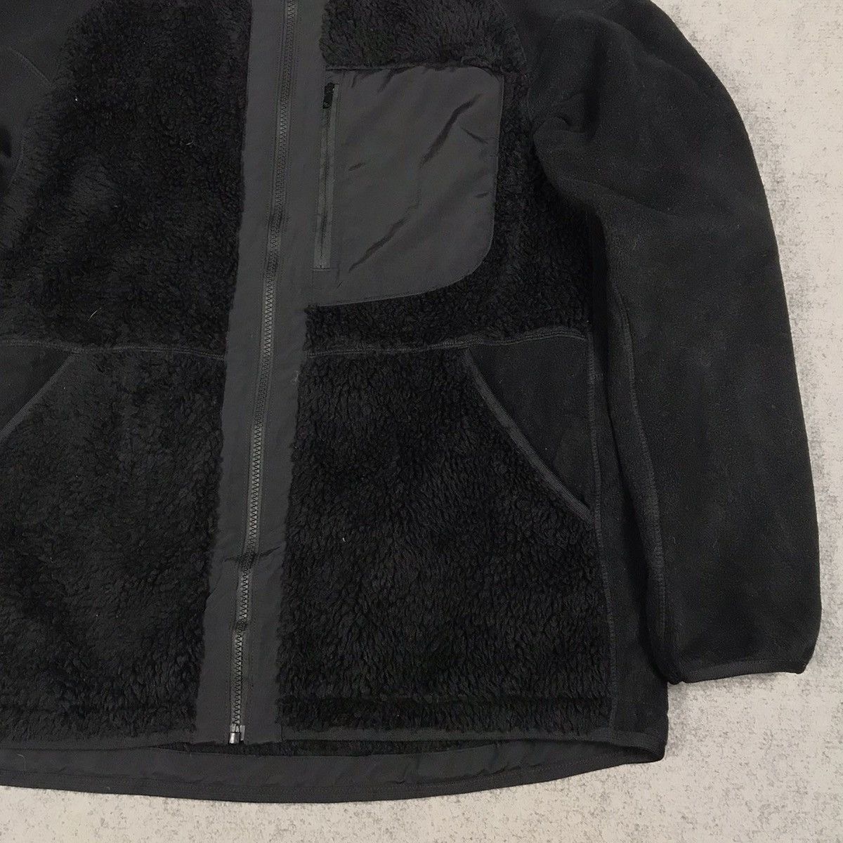 White Mountaineering Uniqlo x white mountaineering Sherpa black jacket Size US L / EU 52-54 / 3 - 4 Thumbnail