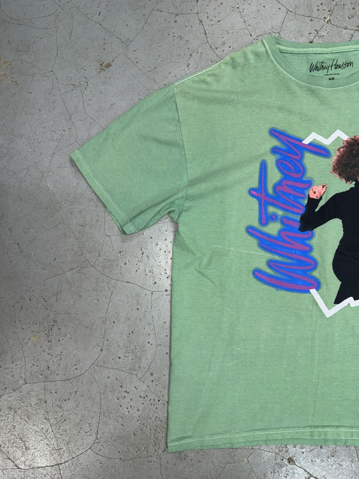 Other Whitney Houston Graphic Tee Size US L / EU 52-54 / 3 - 4 Thumbnail