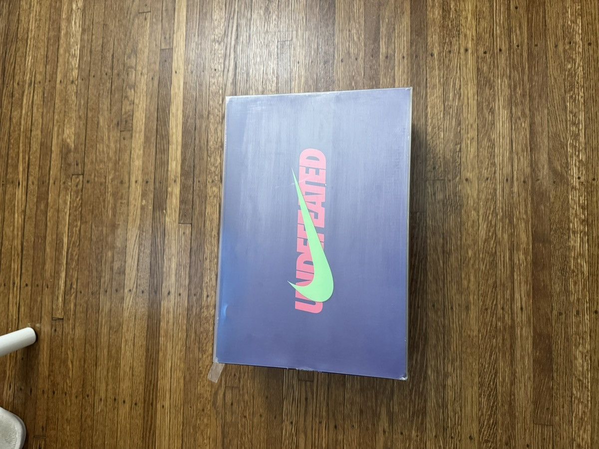 Nike × Undefeated Air Force 1 Topaz Gold Size US 9 / EU 42 - 7 Thumbnail