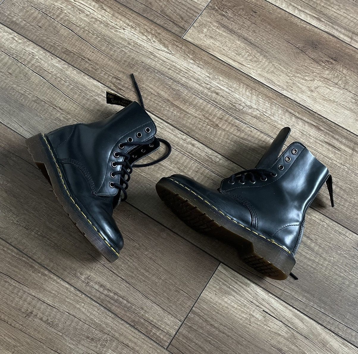 Dr. Martens Vintage Dr Martens mi England 7167 High Leather Boots Shoes Size US 5 / IT 35 - 2 Thumbnail