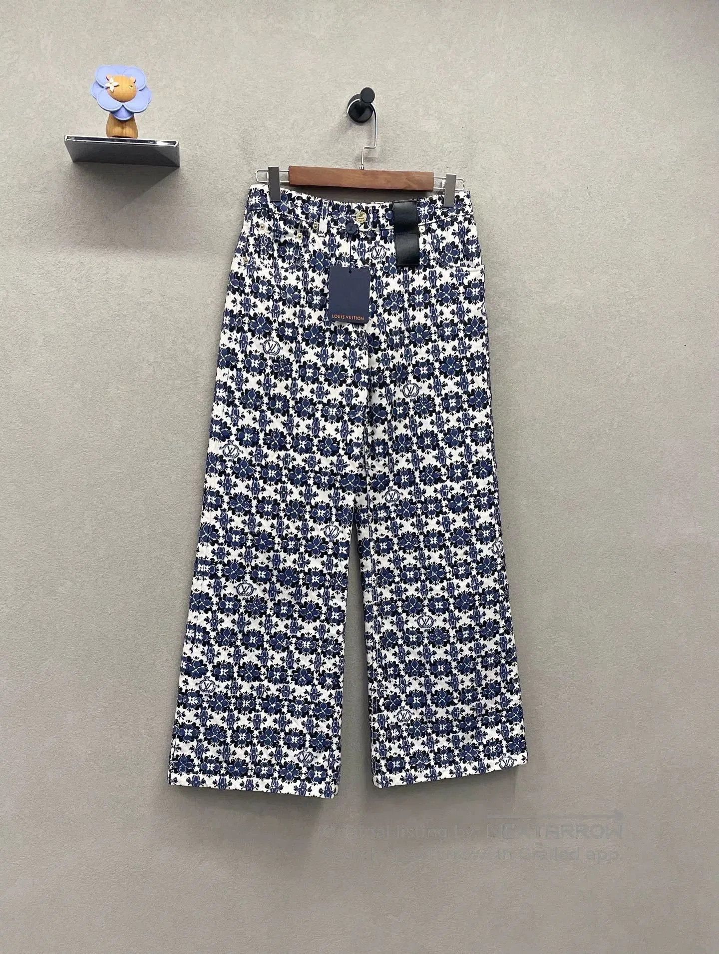 Louis Vuitton LV Blue Floral Print Jeans. Size 35" - 3 Thumbnail