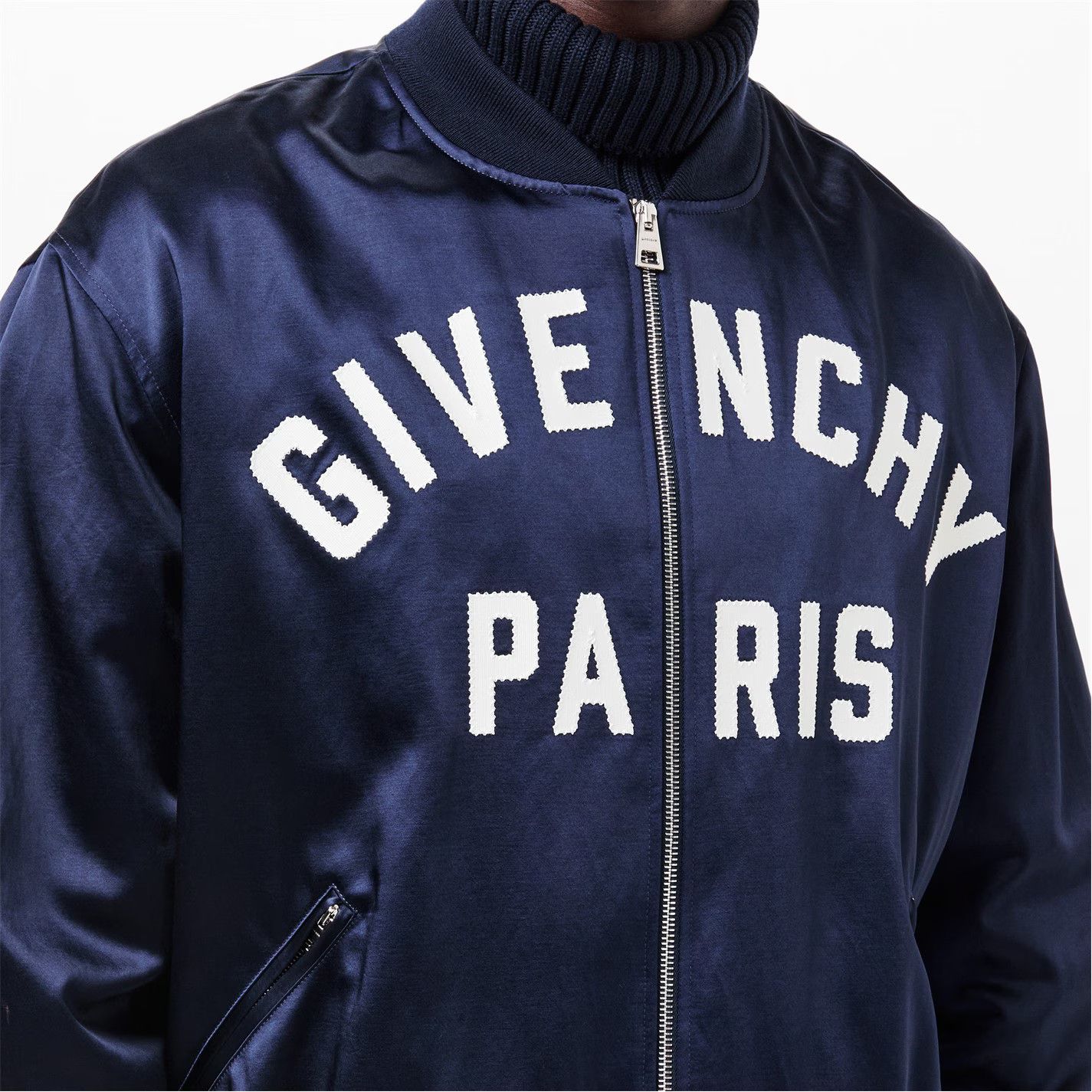 Givenchy o1g2r1mq0426 Structured Fit Bomber Jacket in Navy Size US M / EU 48-50 / 2 - 5 Thumbnail