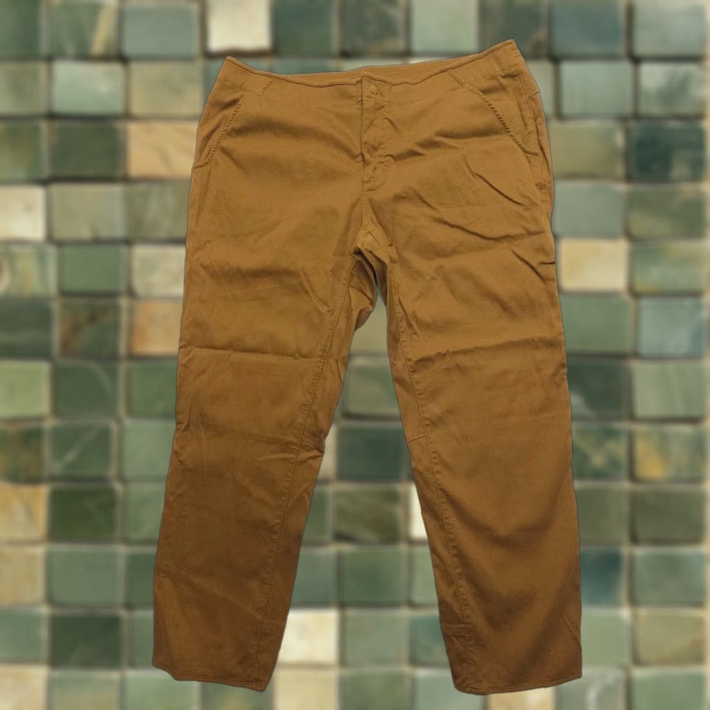 Mountain Hardwear Mountain Hardwear Kentro Corduroy Pants Women 16 Brown NWT Hiking Camping Travel Size 38" / US 16 / IT 52 - 1 Thumbnail