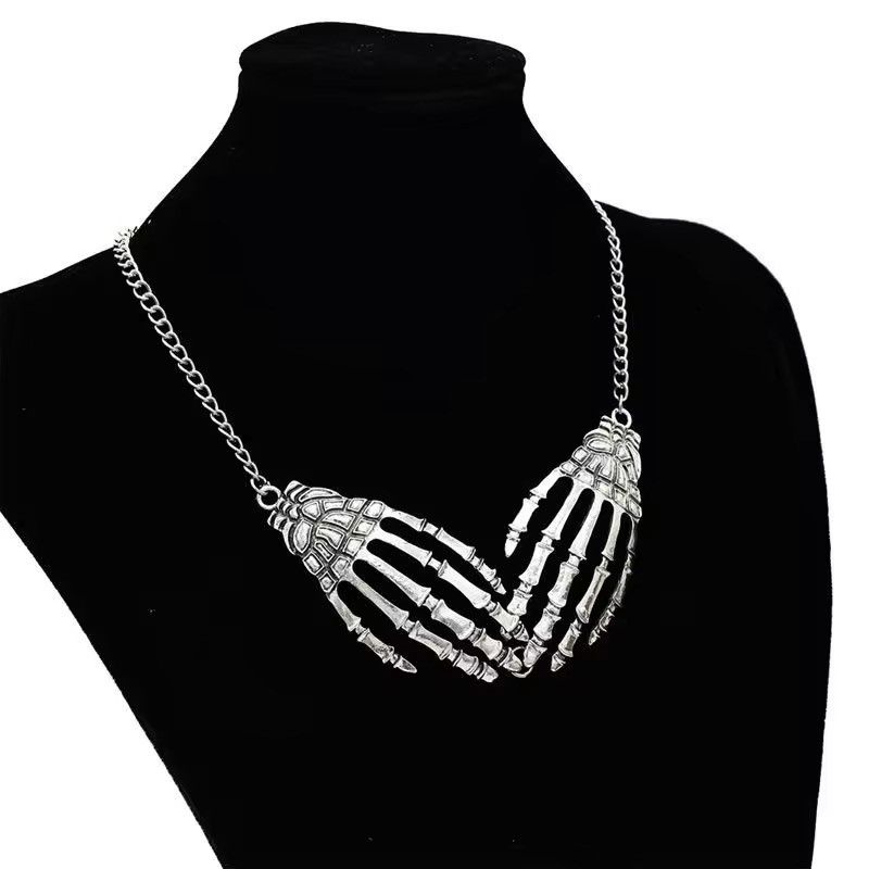 Jewelry × Vintage Gothic Punk Skeleton Hand Pendant Necklace Size ONE SIZE - 3 Thumbnail