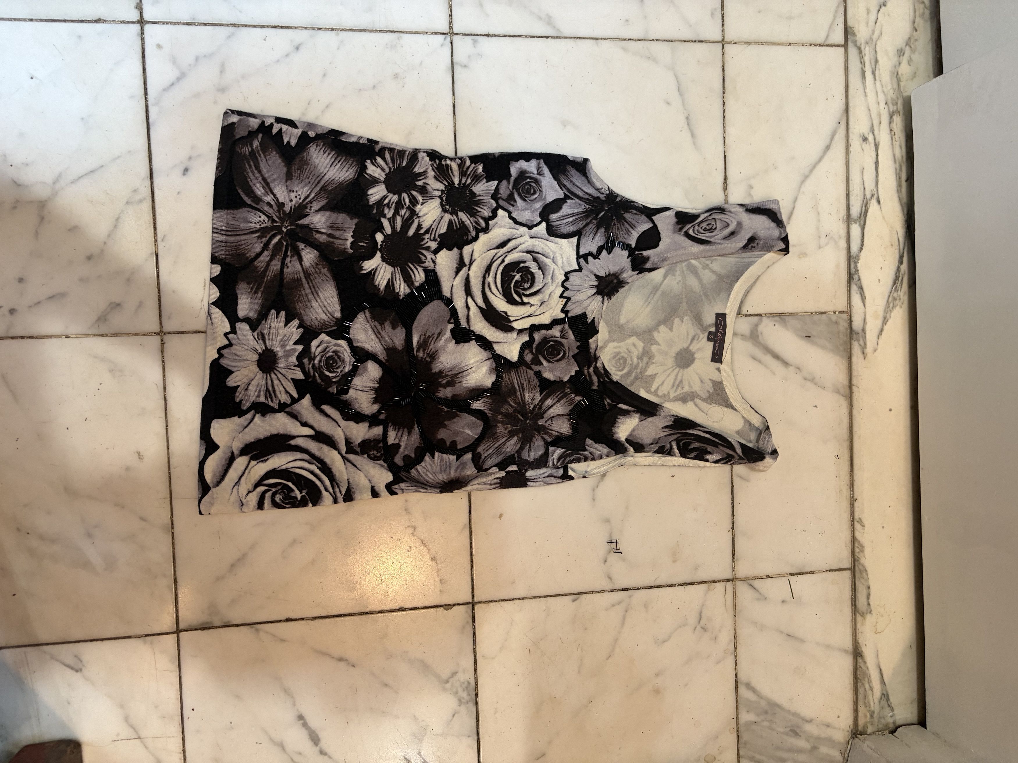 Other Metric Tank Top (Sold separate from twin set) Size S / US 4 / IT 40 - 5 Thumbnail