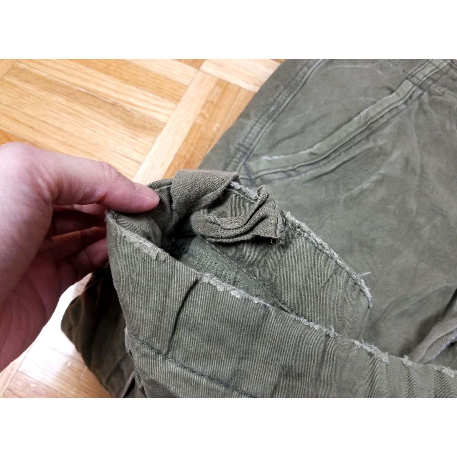 Abercrombie & Fitch VINTAGE ABERCROMBIE & FITCH CARGO SHORTS MEN'S 31 MILITARY KHAKI DUCK CANVAS CARGO PANTS Mens Size US 31 - 6 Thumbnail