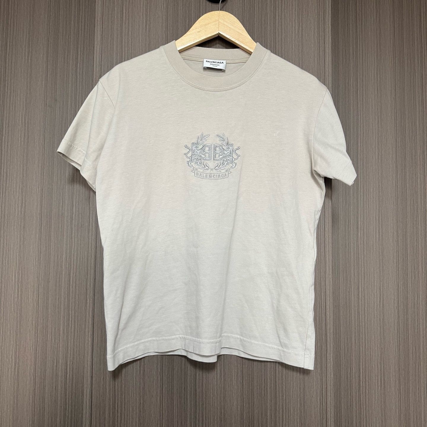 Balenciaga Balenciaga Embroidered Logo T-Shirt Size S Size US S / EU 44-46 / 1 - 1 Thumbnail