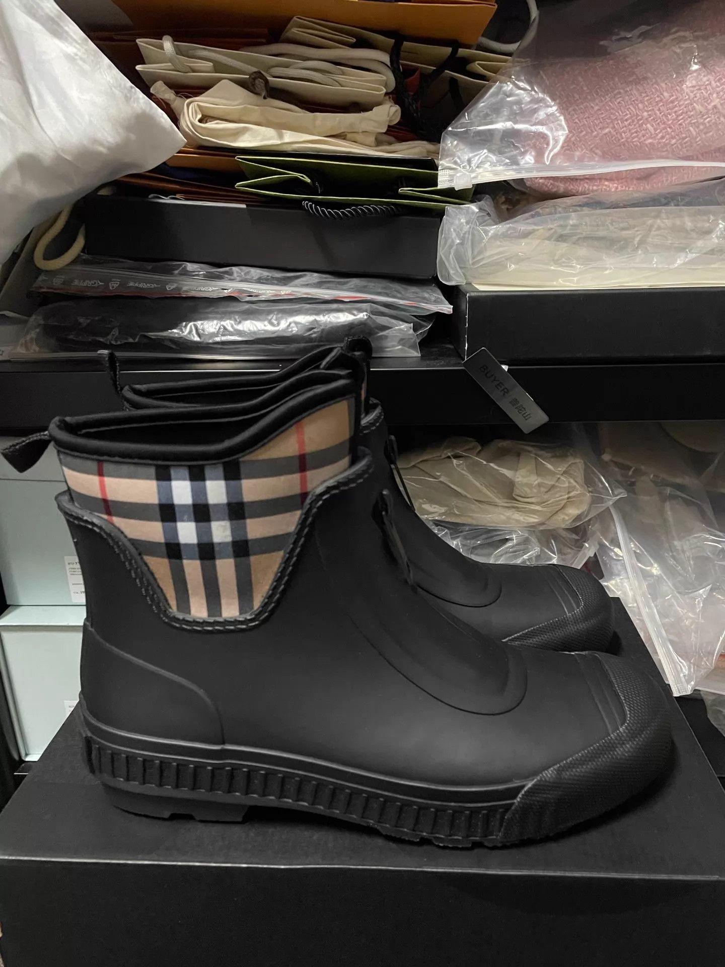 Burberry Burberry Classic Check Black 2-way Rain Boots 39 Lined Size US 8.5 / IT 38.5 - 3 Thumbnail