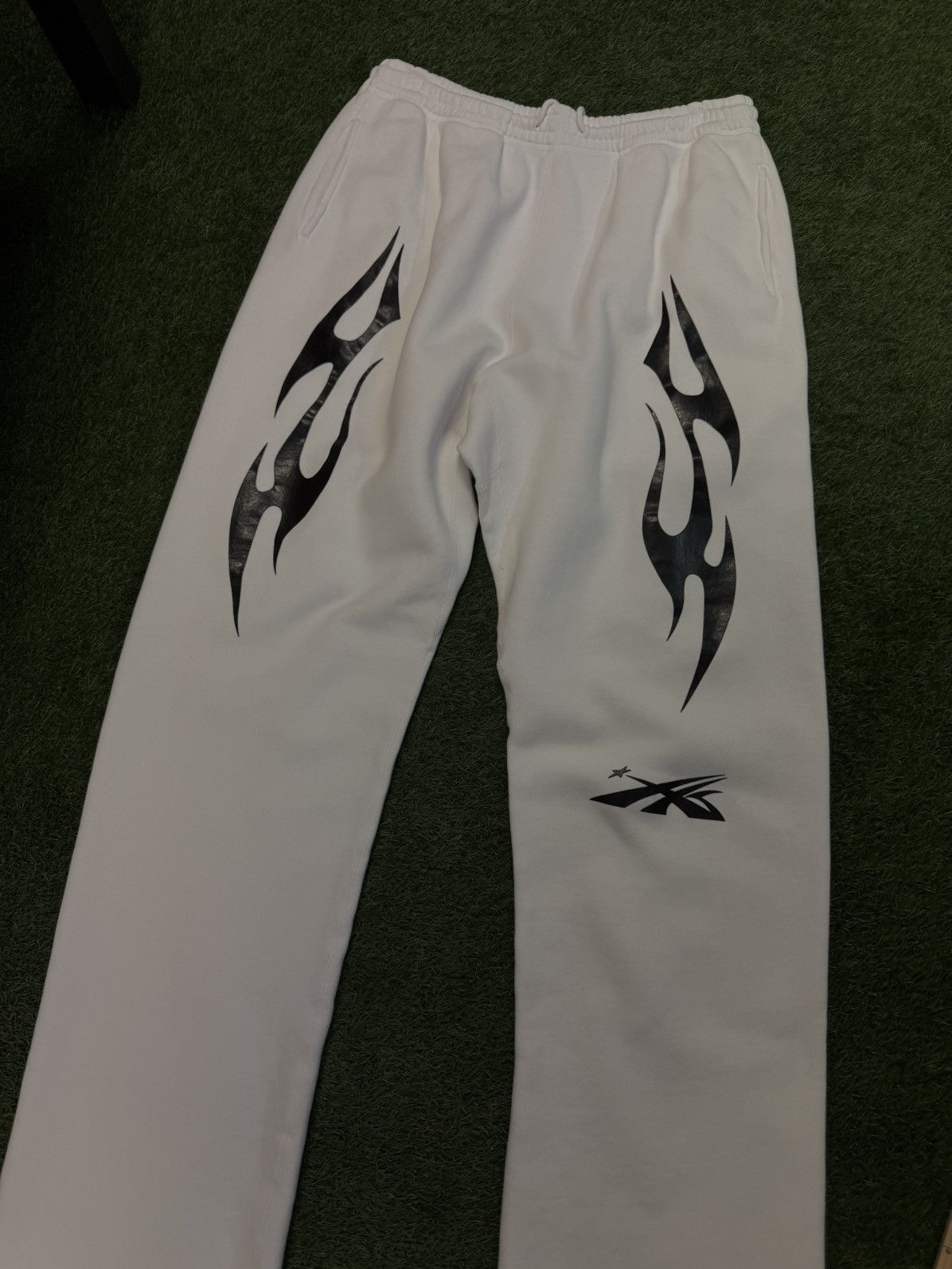 HELLSTAR Hellstar Sweatpants Flame White Black Size XXL (NEW) Size US 36 / EU 52 - 3 Thumbnail