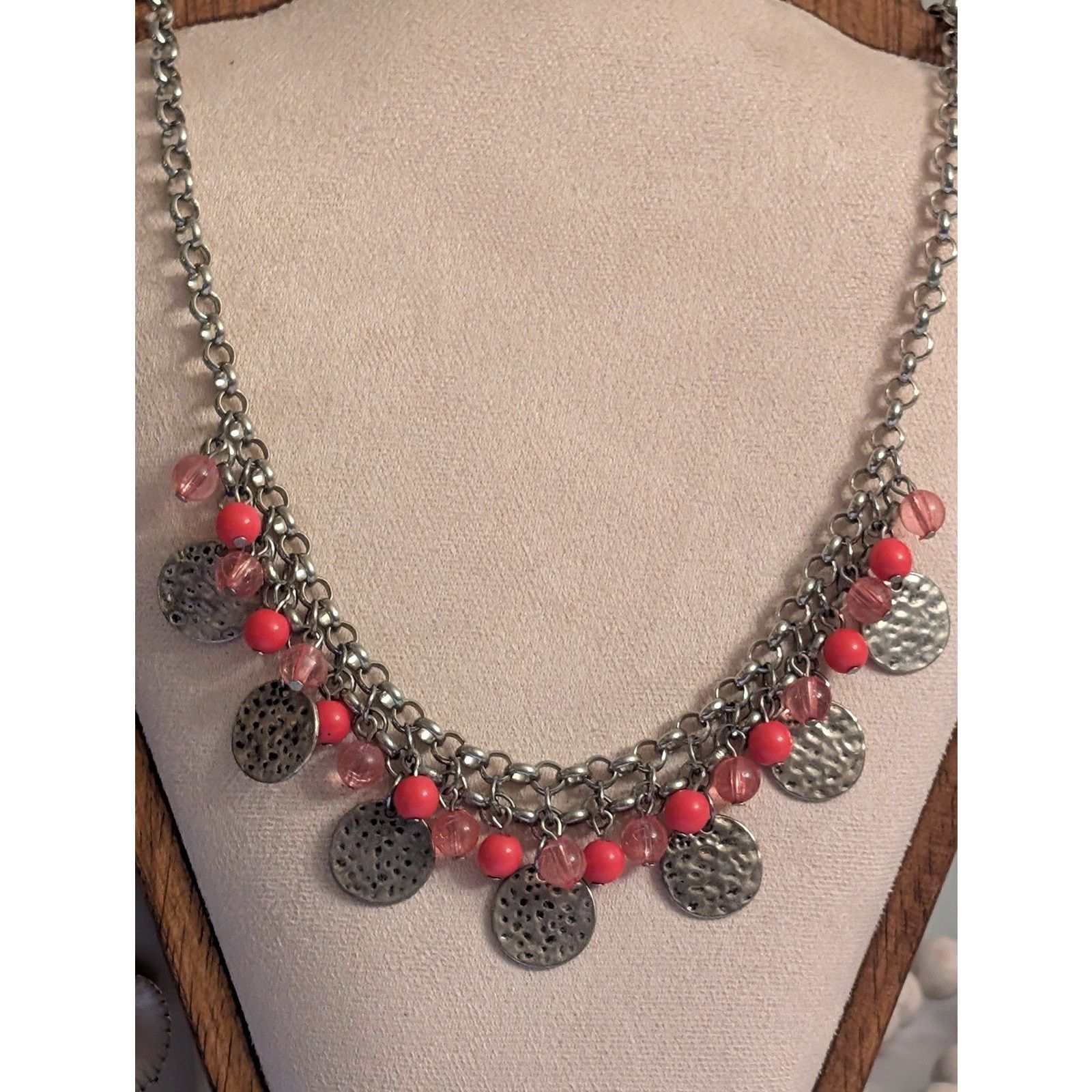 Vintage VTG 2000s Silver-tone 17" Pink Beaded Metal Discs Necklace Size ONE SIZE - 2 Thumbnail