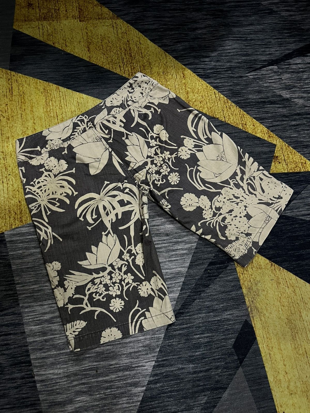 45rpm 2000s aloha motif shorts #D3 Size US 31 - 9 Thumbnail
