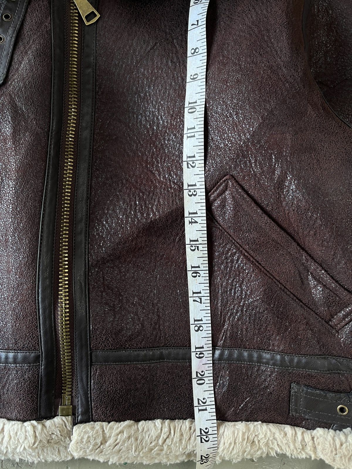 Buzz Rickson's Vintage B3 Shearling Military Faux Leather Jacket Size US M / EU 48-50 / 2 - 11 Thumbnail