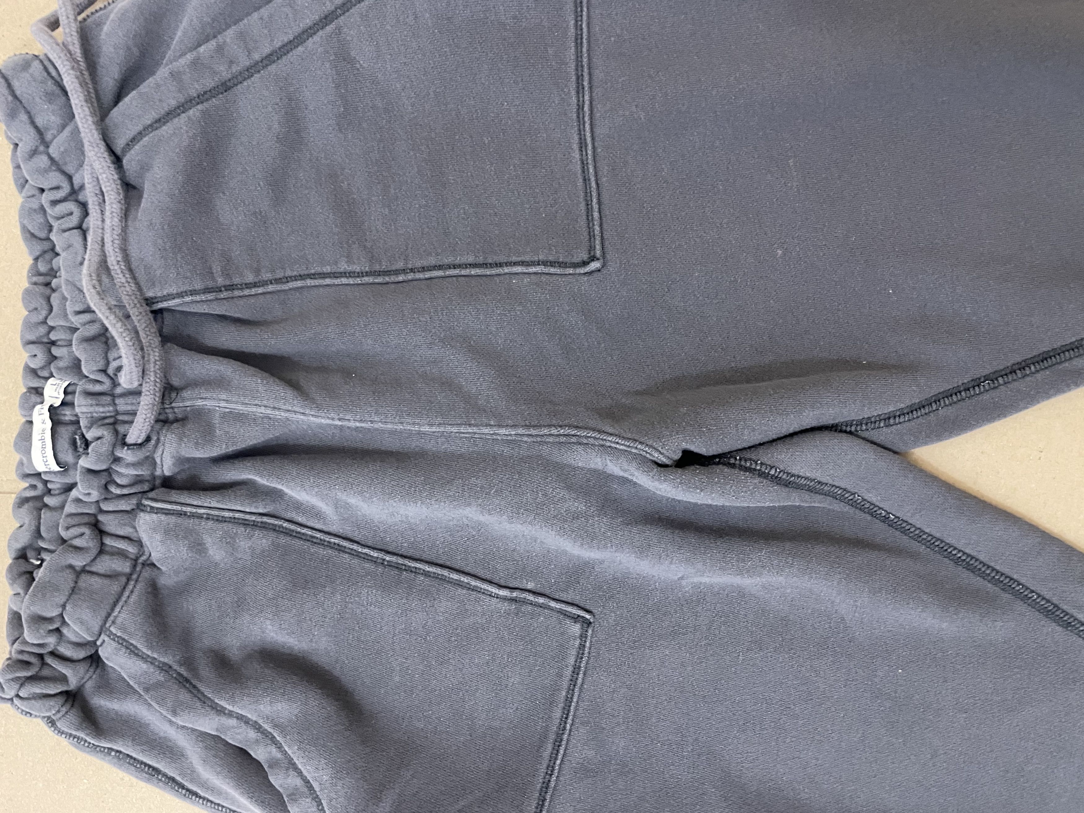Abercrombie & Fitch Abercrombie and fitch sweatpants size large Size US 40 / EU 56 - 1 Thumbnail